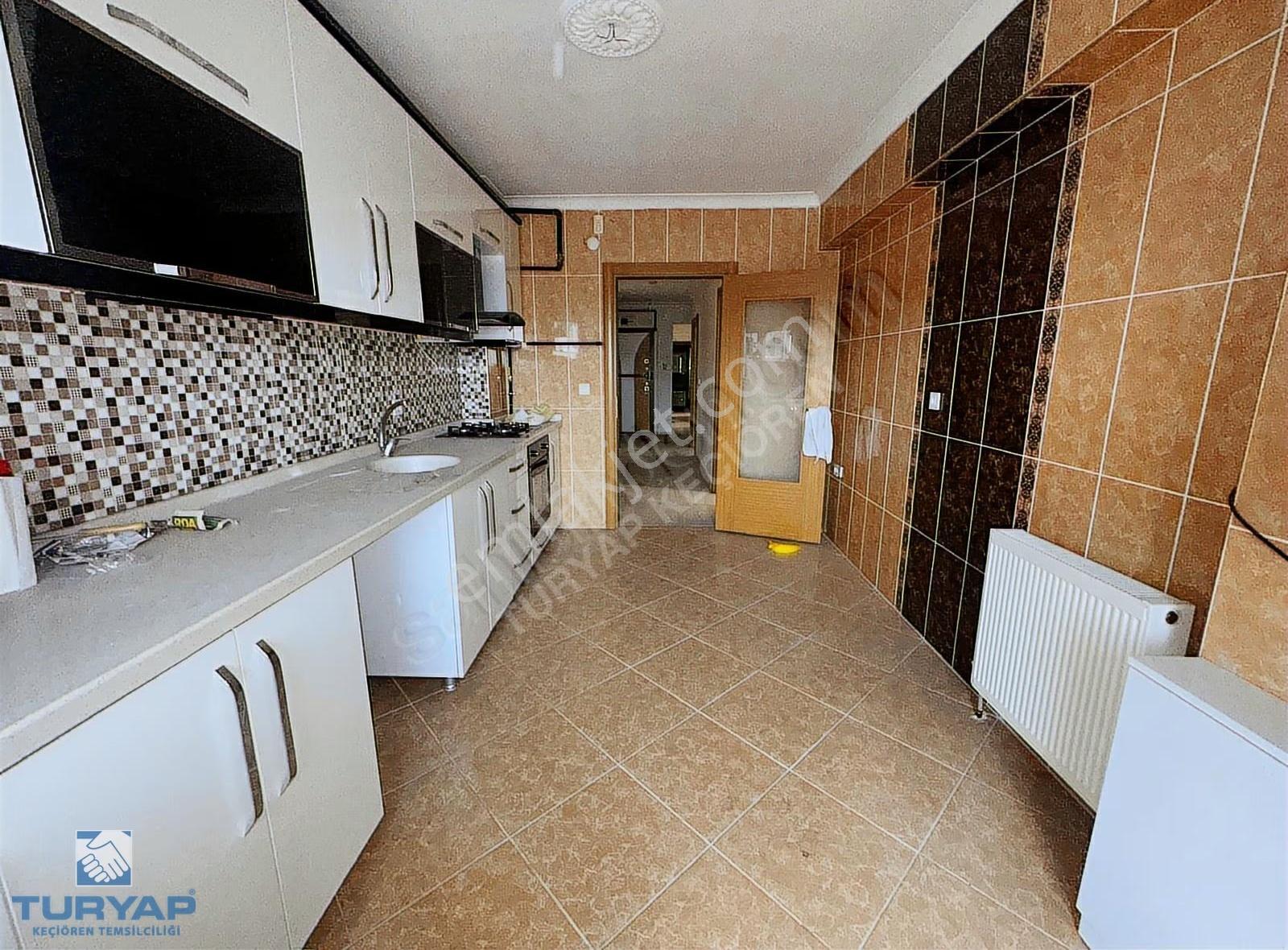 Bademlik'te Manzaralı 6+1 Teras 280m2 Asansörlü Otoparklı - Görsel 5