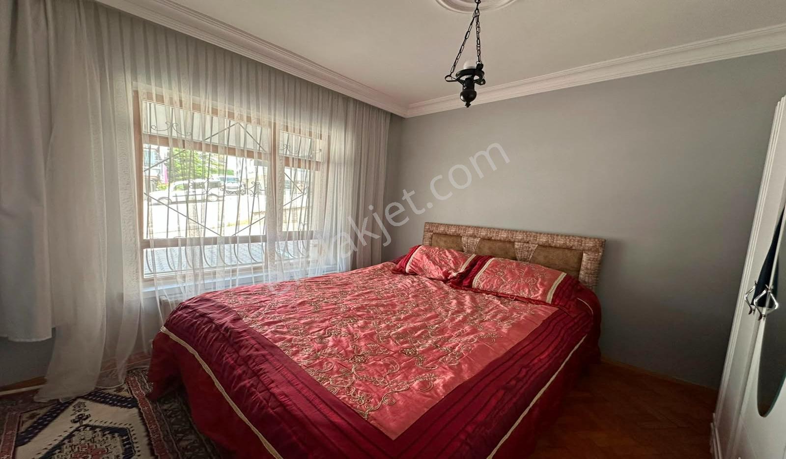 Kuşcağız Tarhanlar Cadde Yakını 3+1 Katta Ön Cephe Kök Tapu - Görsel 24