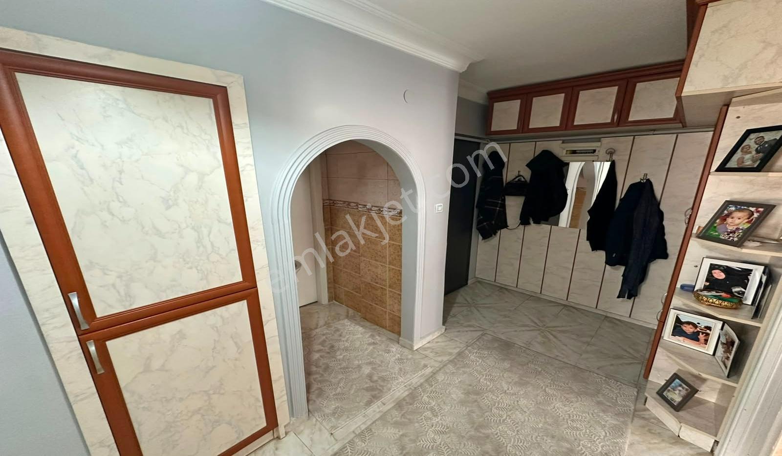 Kuşcağız Tarhanlar Cadde Yakını 3+1 Katta Ön Cephe Kök Tapu - Görsel 17