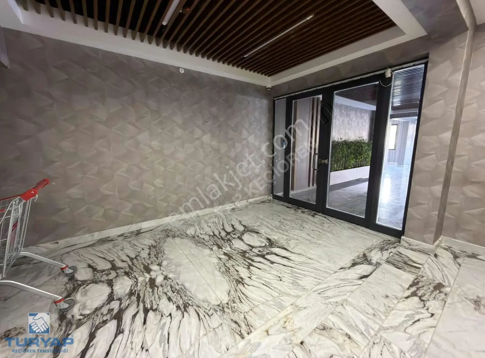 Ovacık Yozgat Bulvarı 4+1 Manzaralı E.banyolu 7.kat Kiralık - Görsel 4