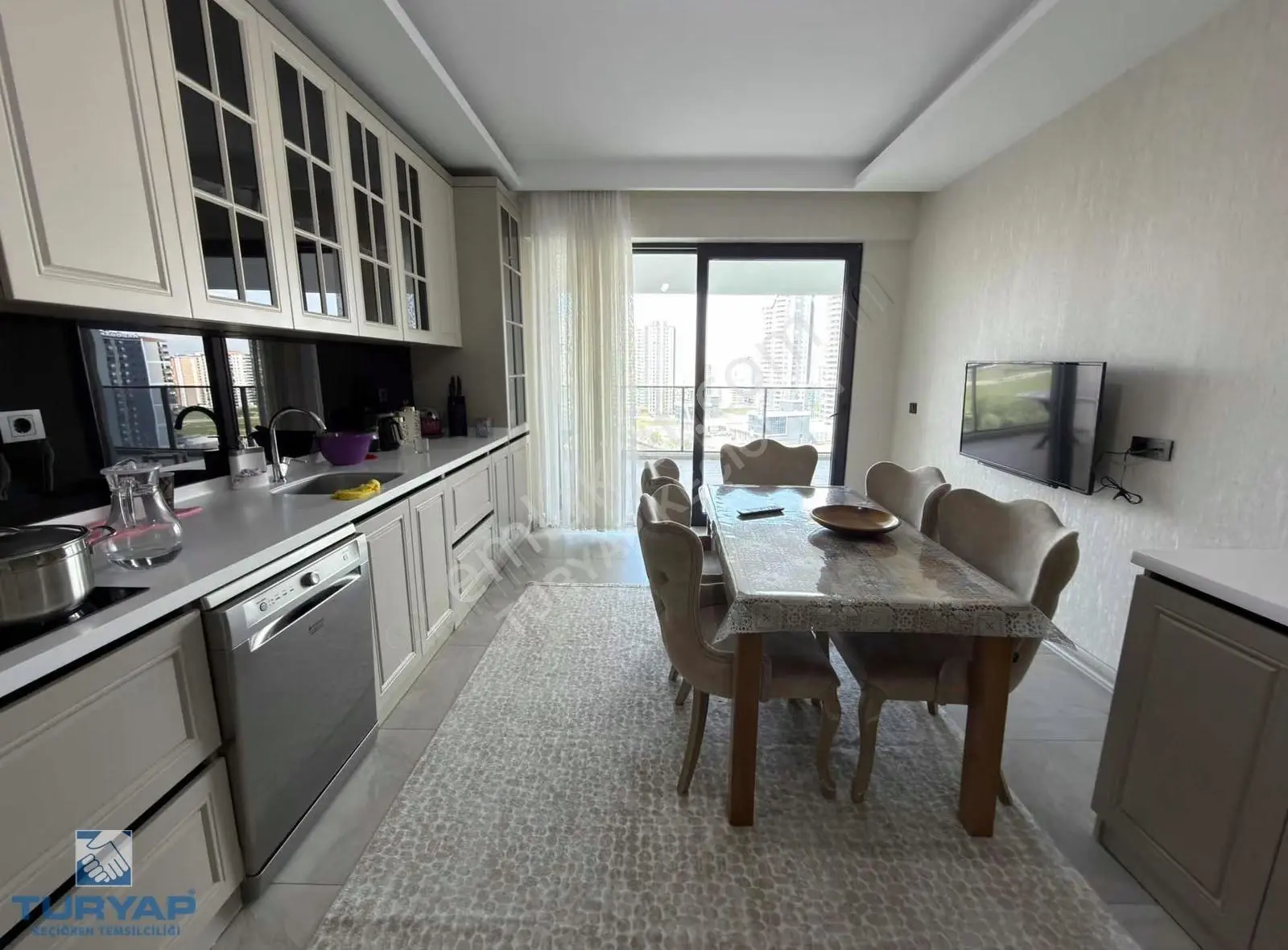 Ovacık Yozgat Bulvarı 4+1 Manzaralı E.banyolu 7.kat Kiralık