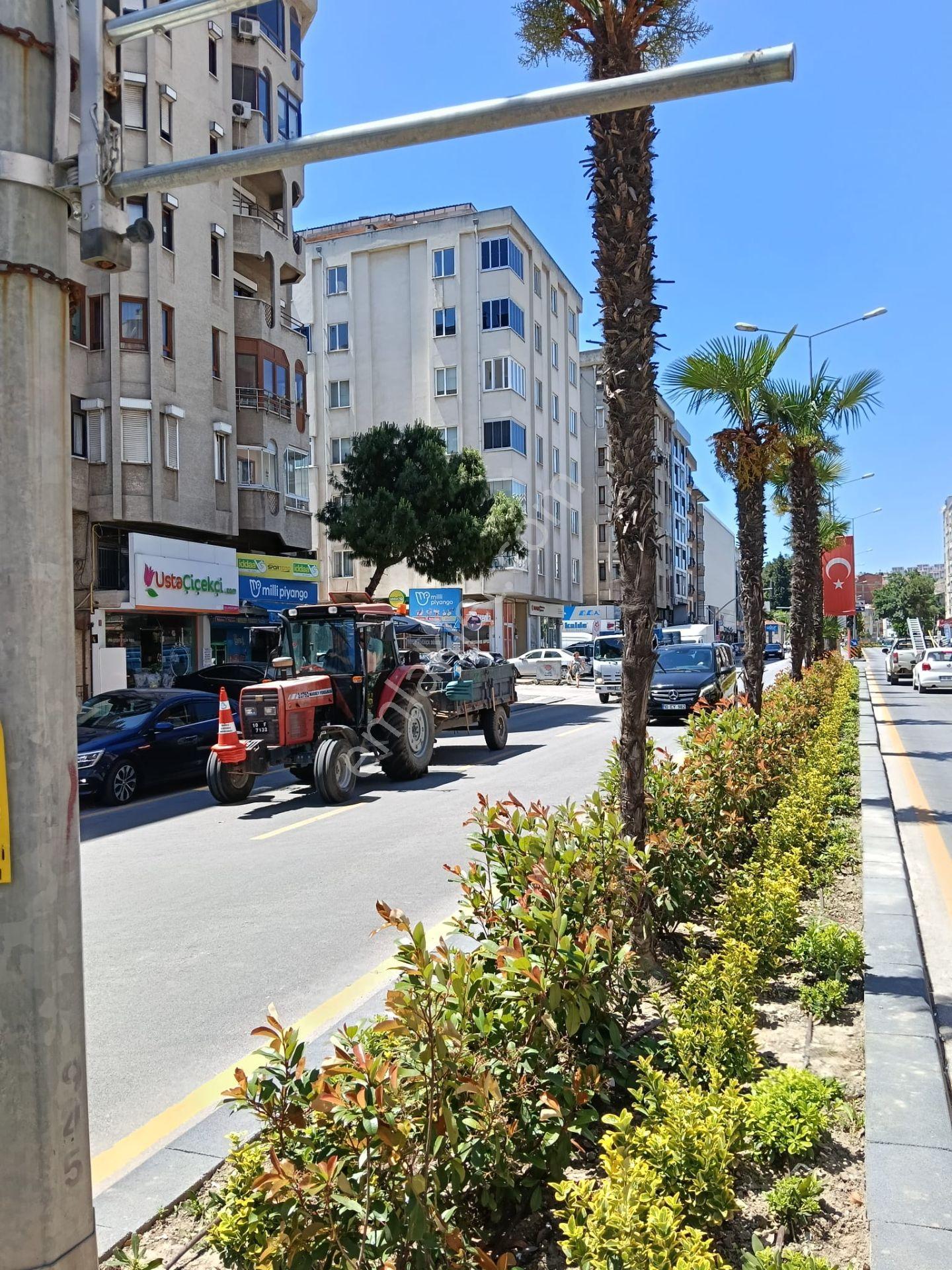 Balıkesir Karesi Yıldırım Mahallesi 2+0 42 M2 Satılık Ofis - Görsel 2