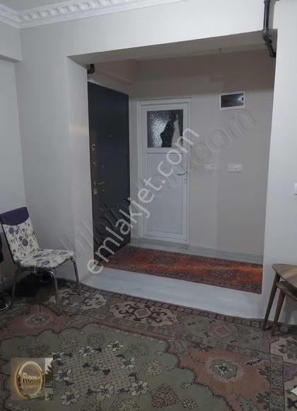 Roma' Dan Alanyurt' Da Satılık Eşyalı Daire - Görsel 3