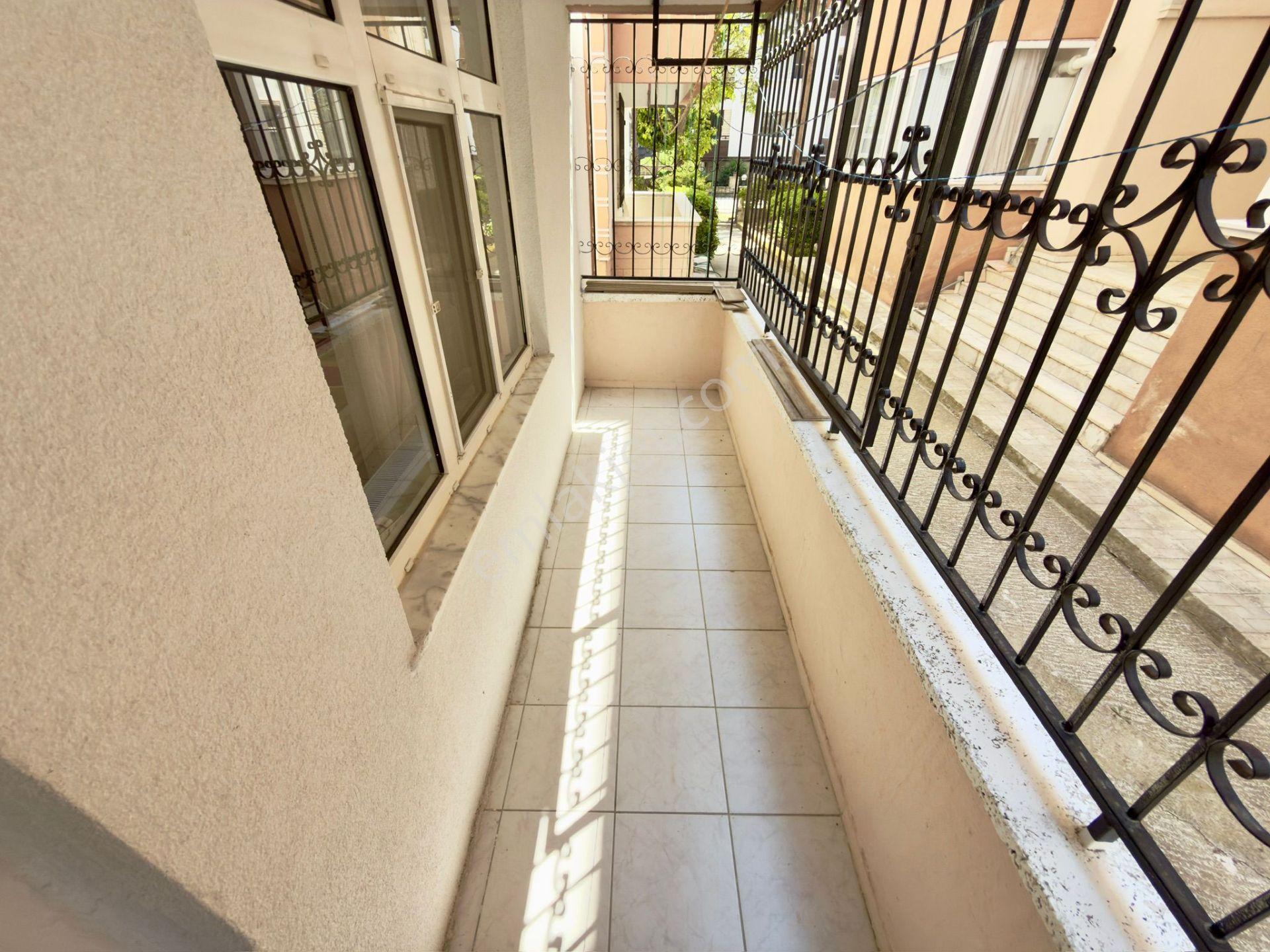 Yükselden Altınkumda Ultra Geniş Çift Balkonlu Düz Ayak 2+1daire - Görsel 15