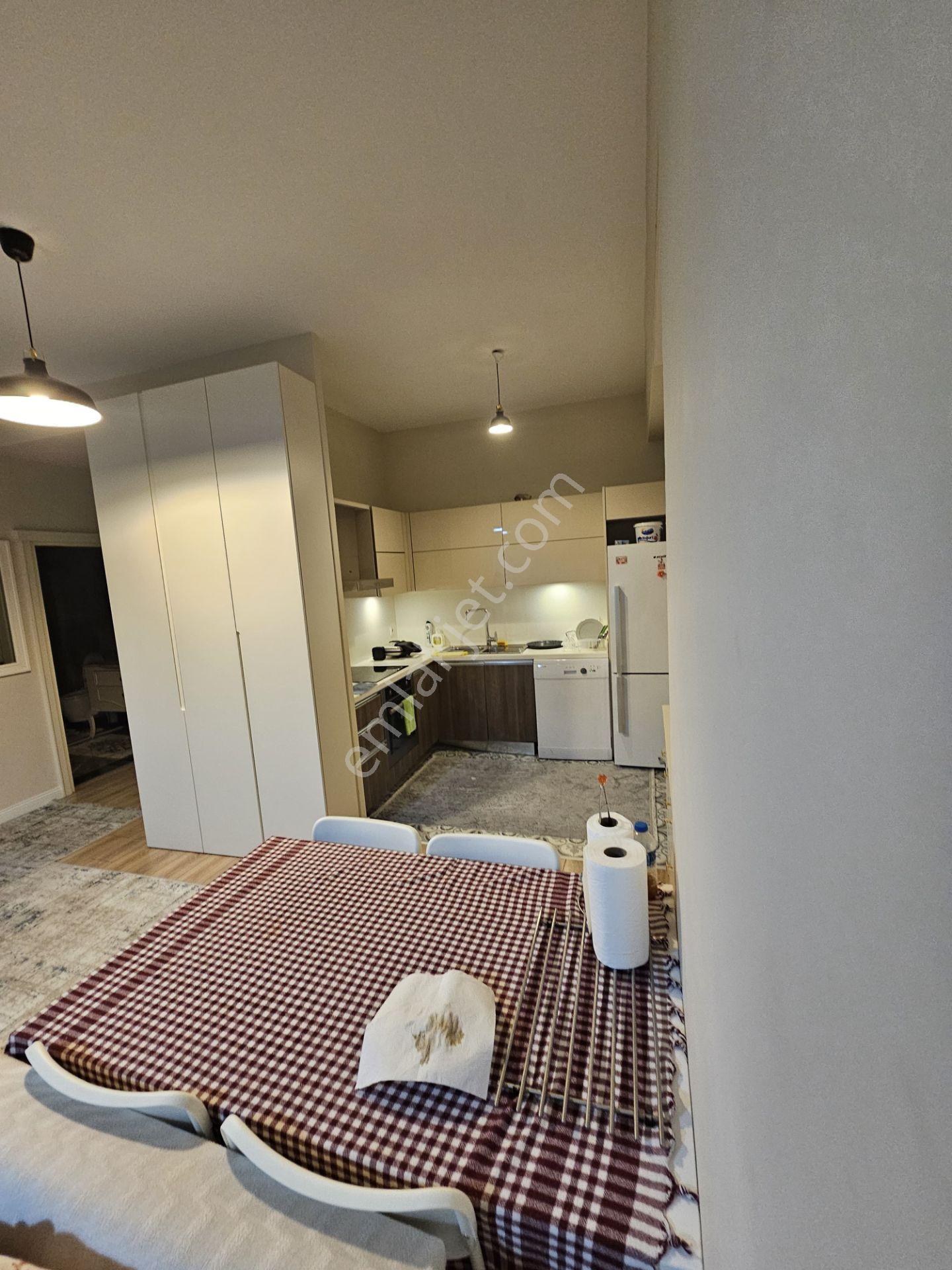 Kiptaş Venezia Mega Satılık Boş Kare Salon Avm Mnzr.teraslı 1+1 Daire - Görsel 6
