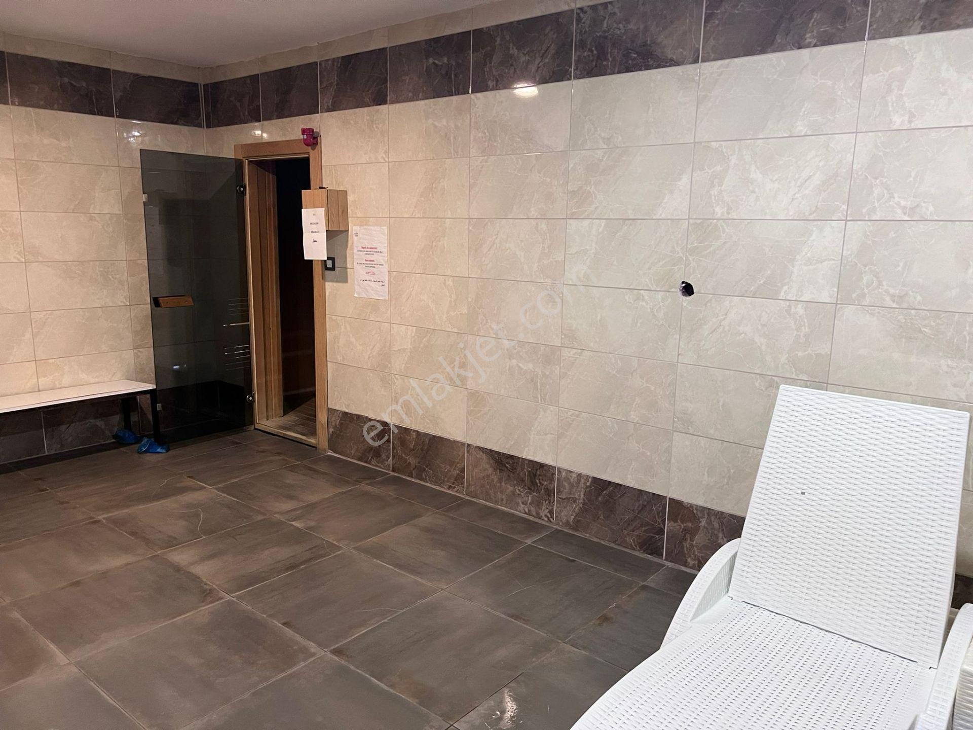 Kiptaş Venezia Mega Satılık Boş Kare Salon Avm Mnzr.teraslı 1+1 Daire - Görsel 13