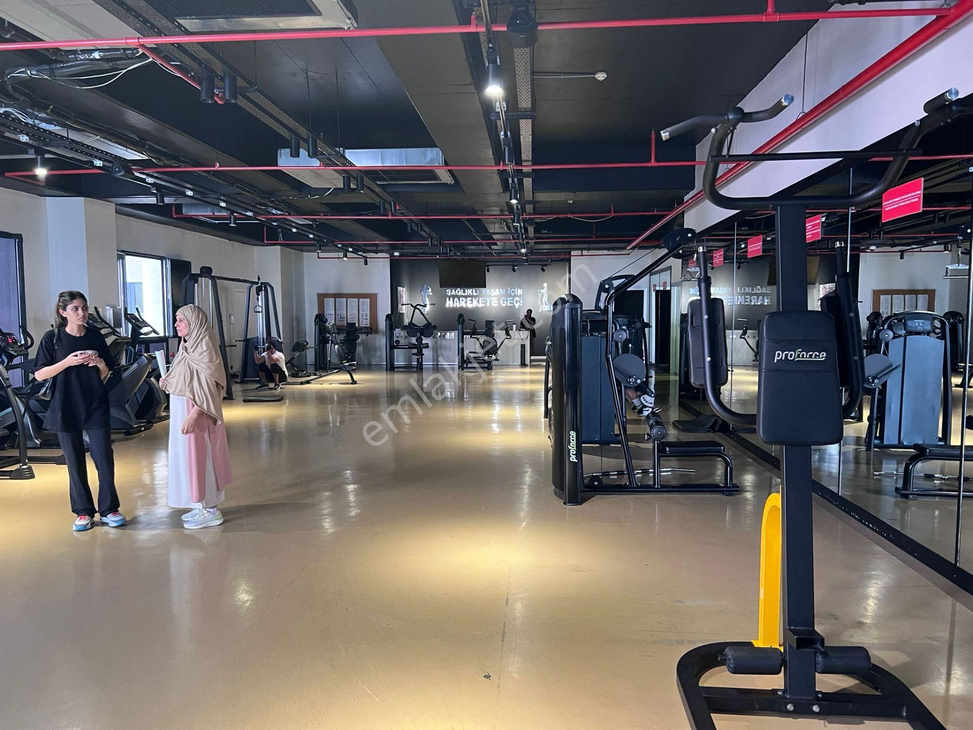 Kiptaş Venezia Mega Satılık Boş Kare Salon Avm Mnzr.teraslı 1+1 Daire - Görsel 31