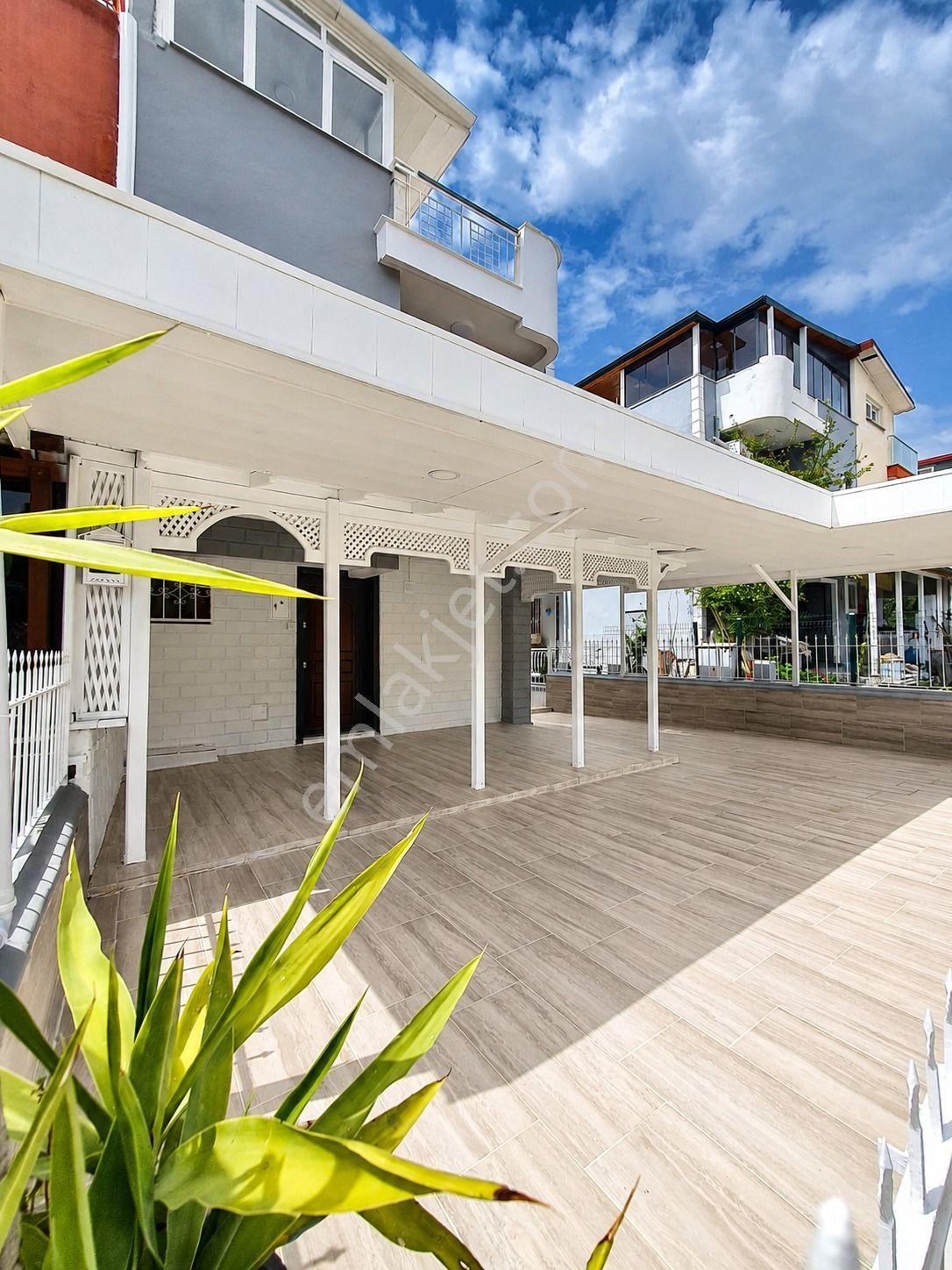 Yenilenmiş Otoparklı Sahile Yakın Villa - Görsel 4