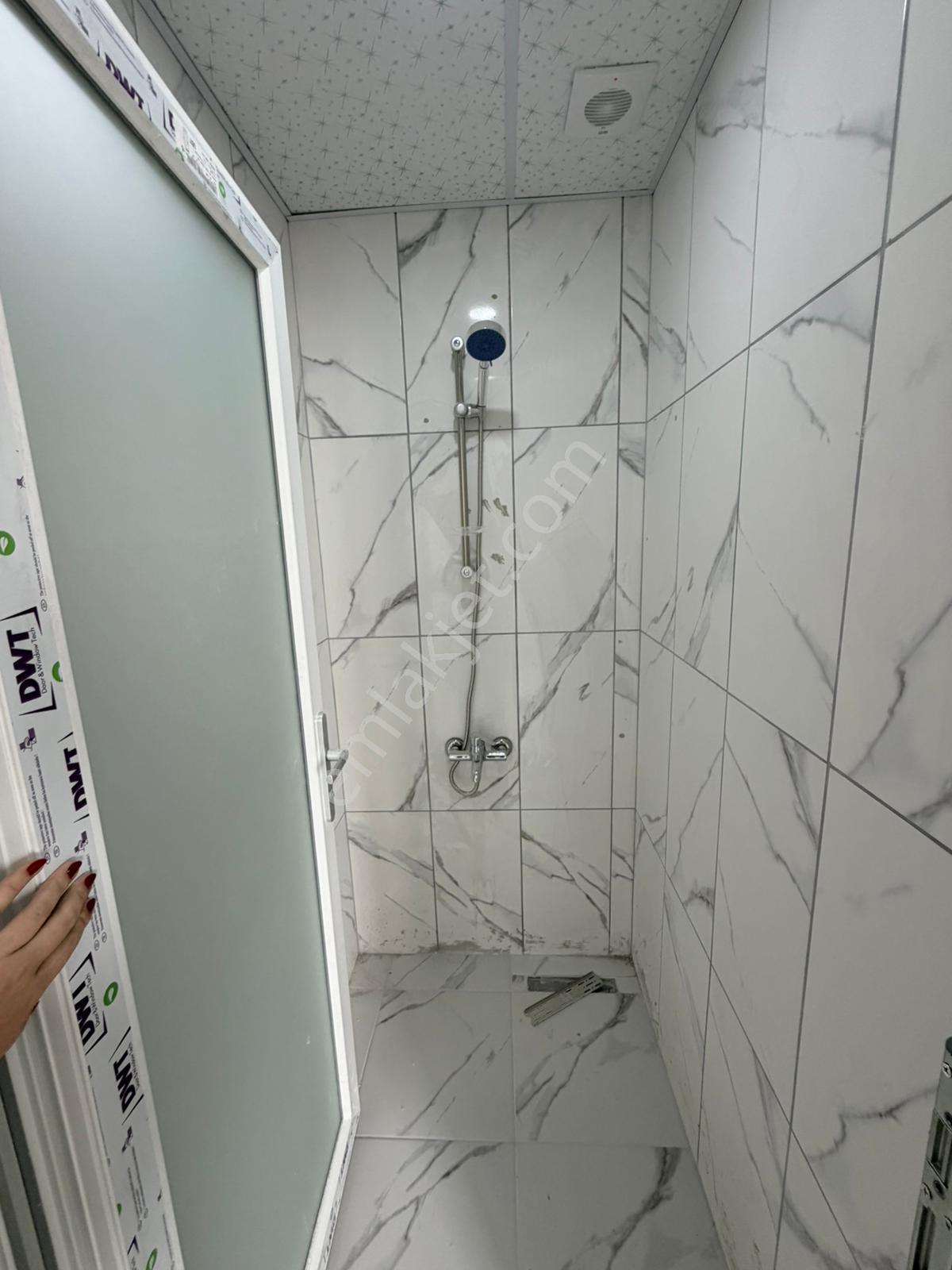 Hastane Yakınında Ara Kat, Yerden Isıtmalı Sıfır 2+1 Kiralık! - Görsel 7