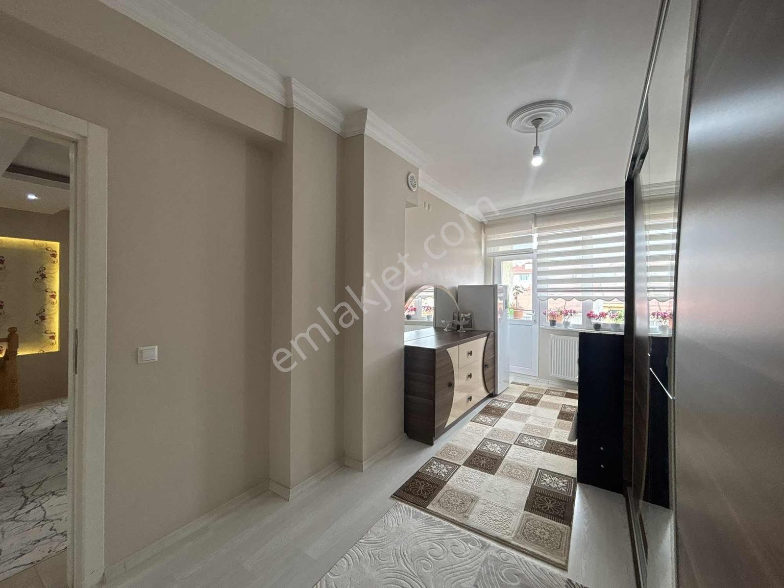 Eker'den Şeker Mah. 4+1 Kırım Cad. Yakını Satılık Daire - Görsel 8