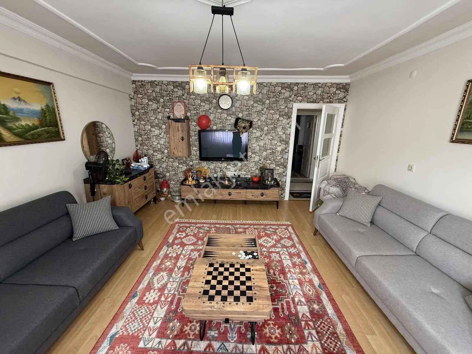 Emek Mah. Şemsettin Günaltay Caddesi Yakını 2+1 100m2 Daire
