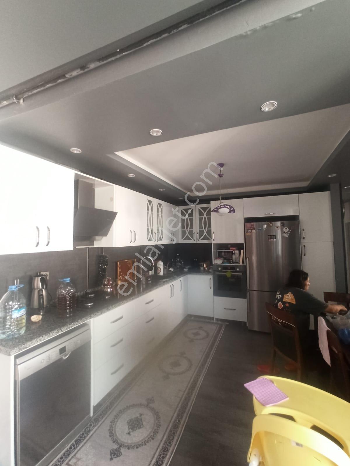 Han Emlak'tan Viranşehir Mah'de Deniz Manzaralı Full Eşyalı 3+1 - Görsel 15