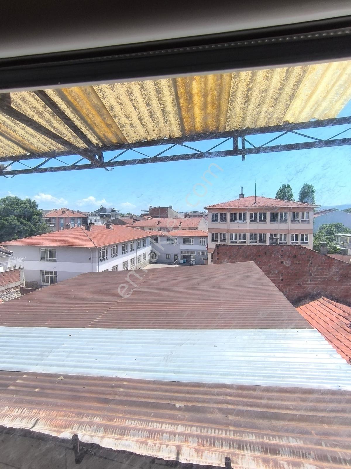 Kariyer'den İnegöl Merkez'de Satılık (eşyalı) 1+1 Daire - 70 M² - Görsel 11
