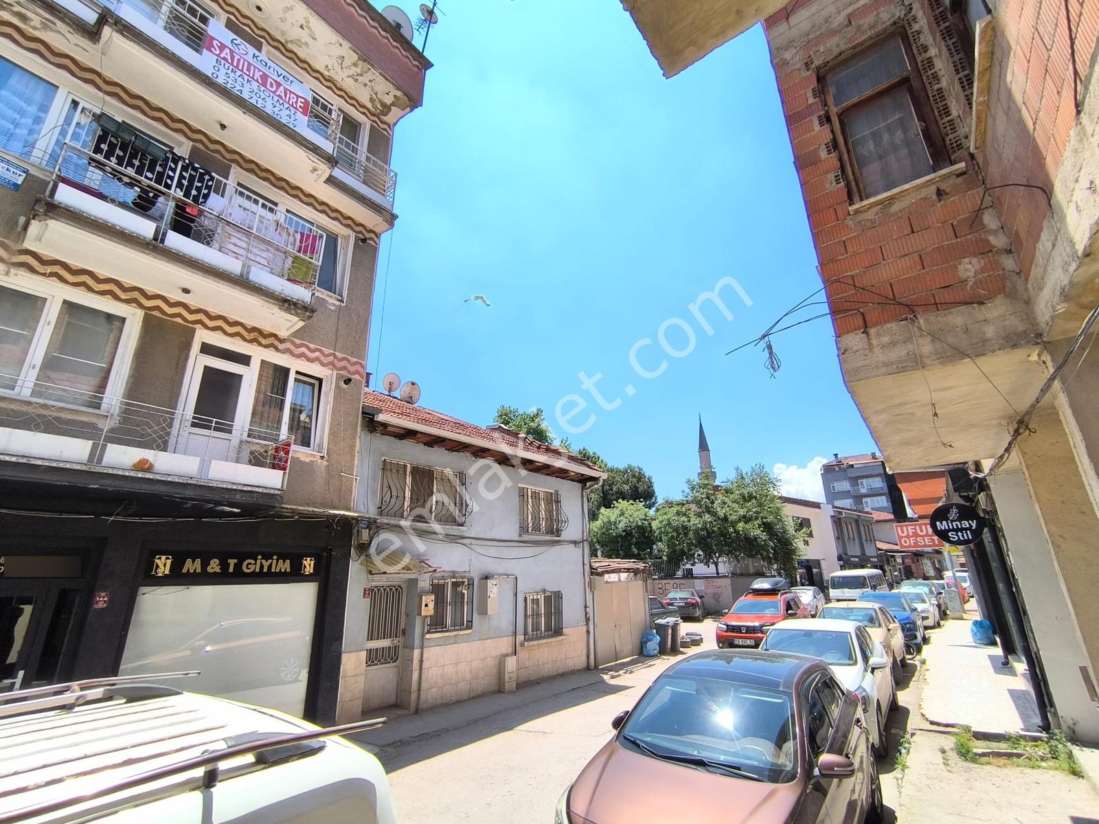 Kariyer'den İnegöl Merkez'de Satılık (eşyalı) 1+1 Daire - 70 M² - Görsel 3