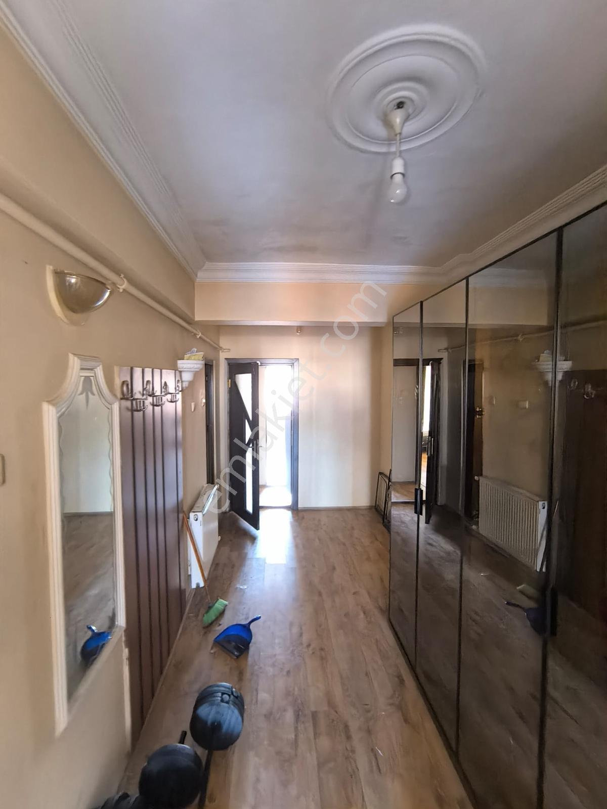 Kariyer'den İnegöl Merkez'de Satılık (eşyalı) 1+1 Daire - 70 M² - Görsel 18