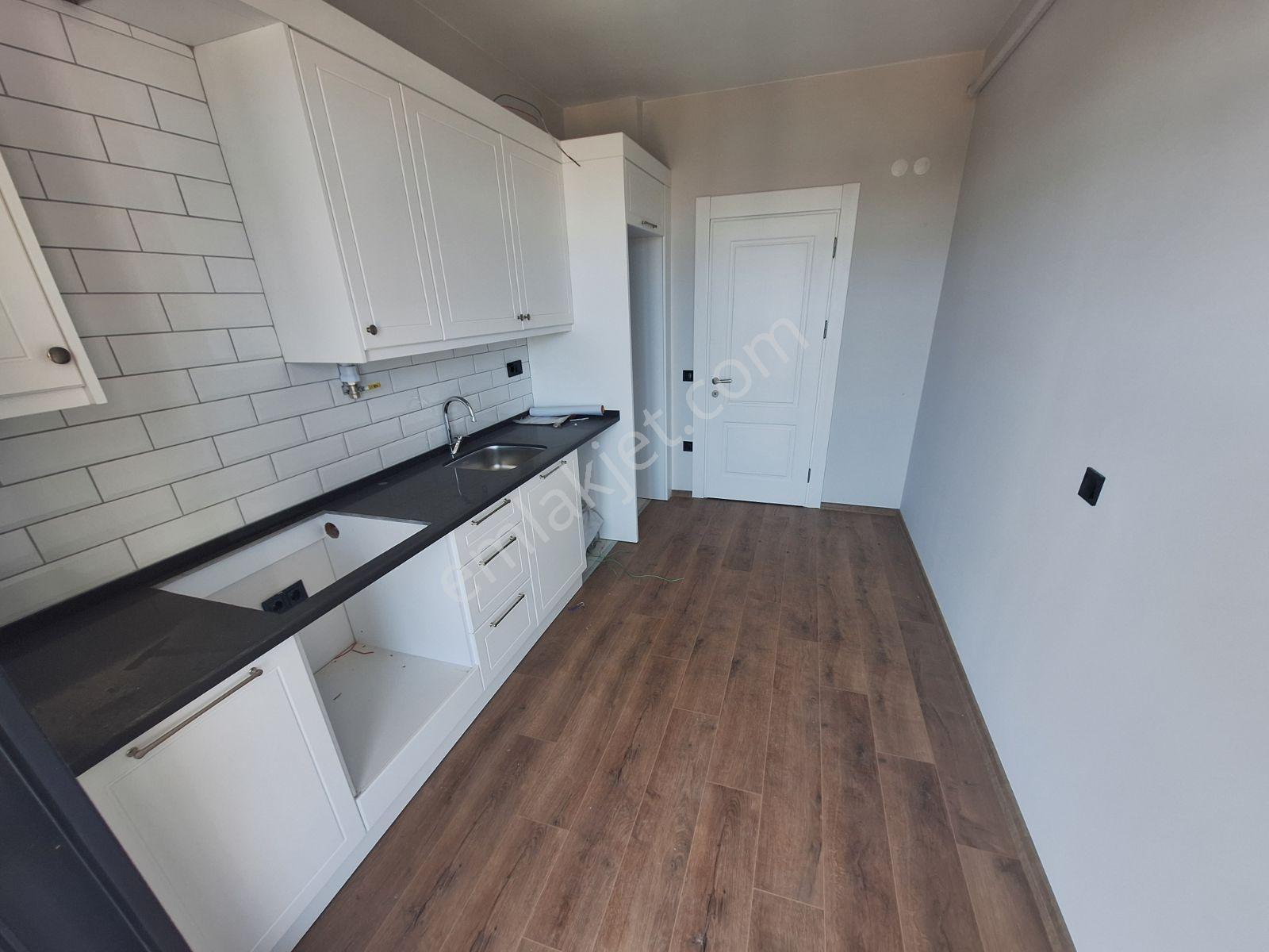 Ordu Altınordu Karşıyaka Güzelyaka Sitesinde Kiralık Daire 2+1 - Görsel 12
