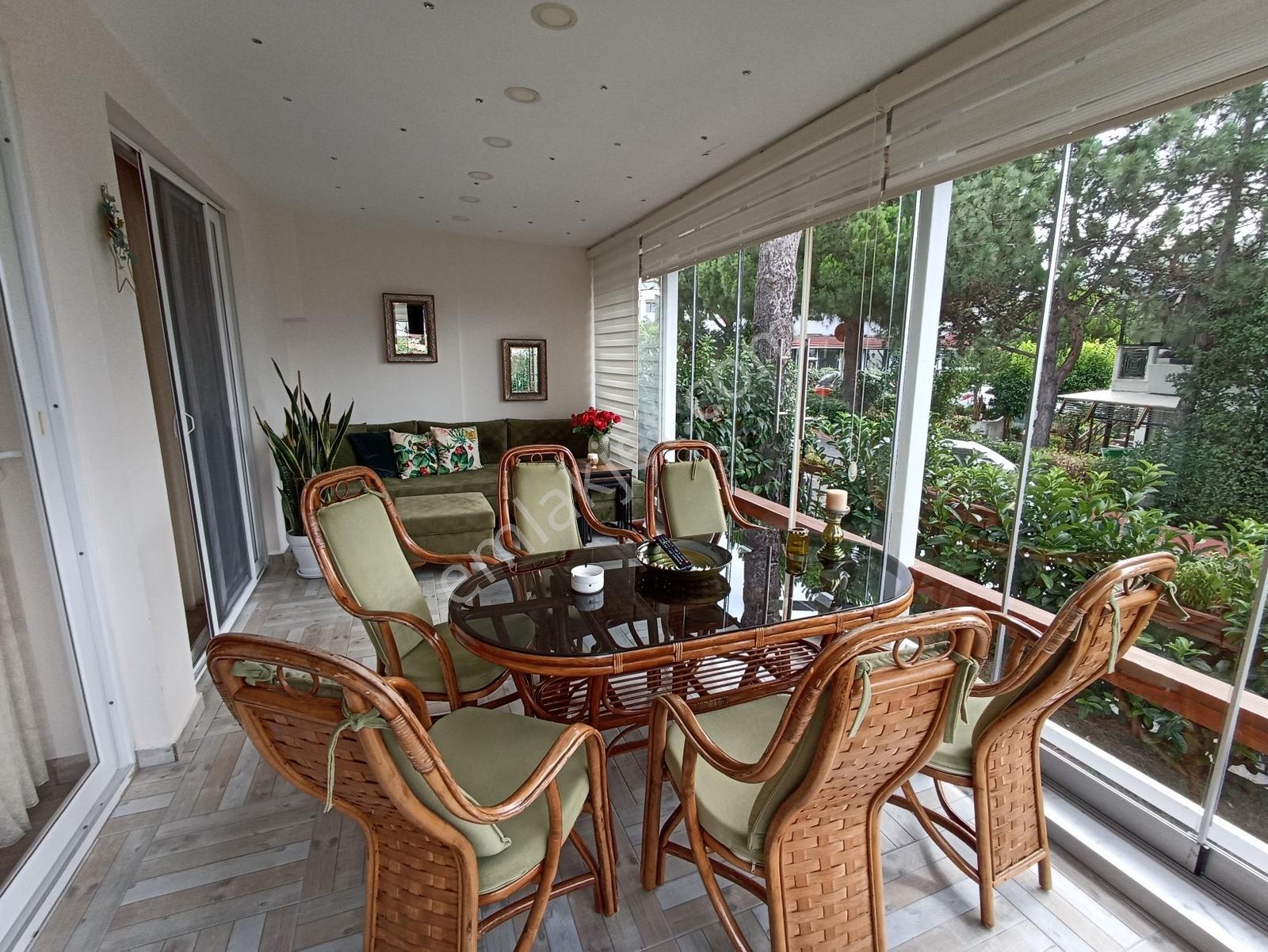 Çok Acil Denize Sıfır Villa Kent Sitesinde Deniz Manzaralı Villa - Görsel 8