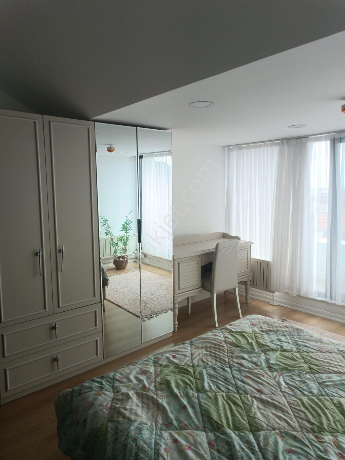 Newcıty Emlaktan Çarşı Rezidansta Kiralık Lüks 1+1 Daire - Görsel 16