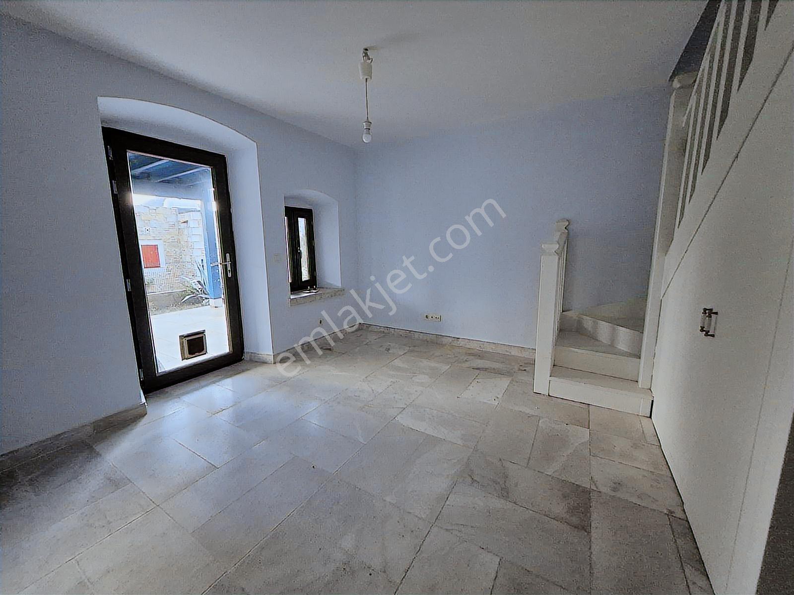 Bodrum Yakaöy'de Site İçinde 3+1 Müstakil Taş Villa - Görsel 13