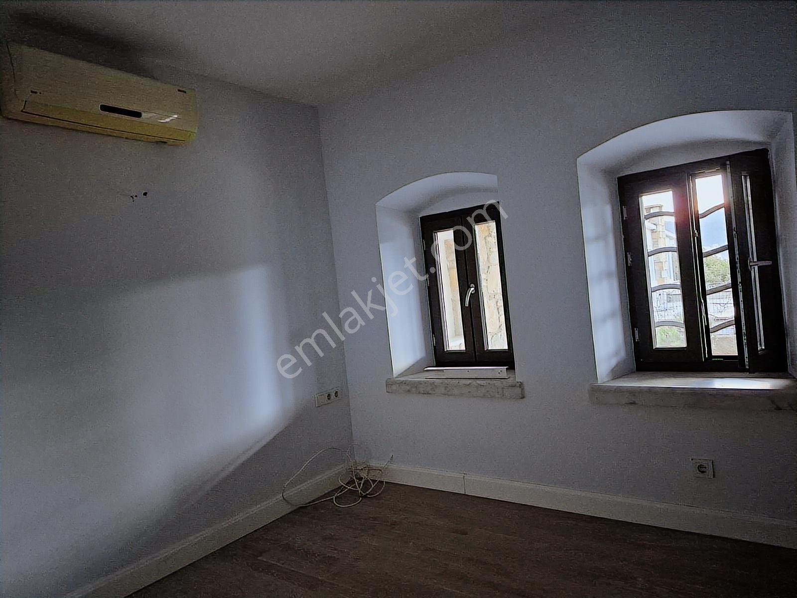Bodrum Yakaöy'de Site İçinde 3+1 Müstakil Taş Villa - Görsel 15