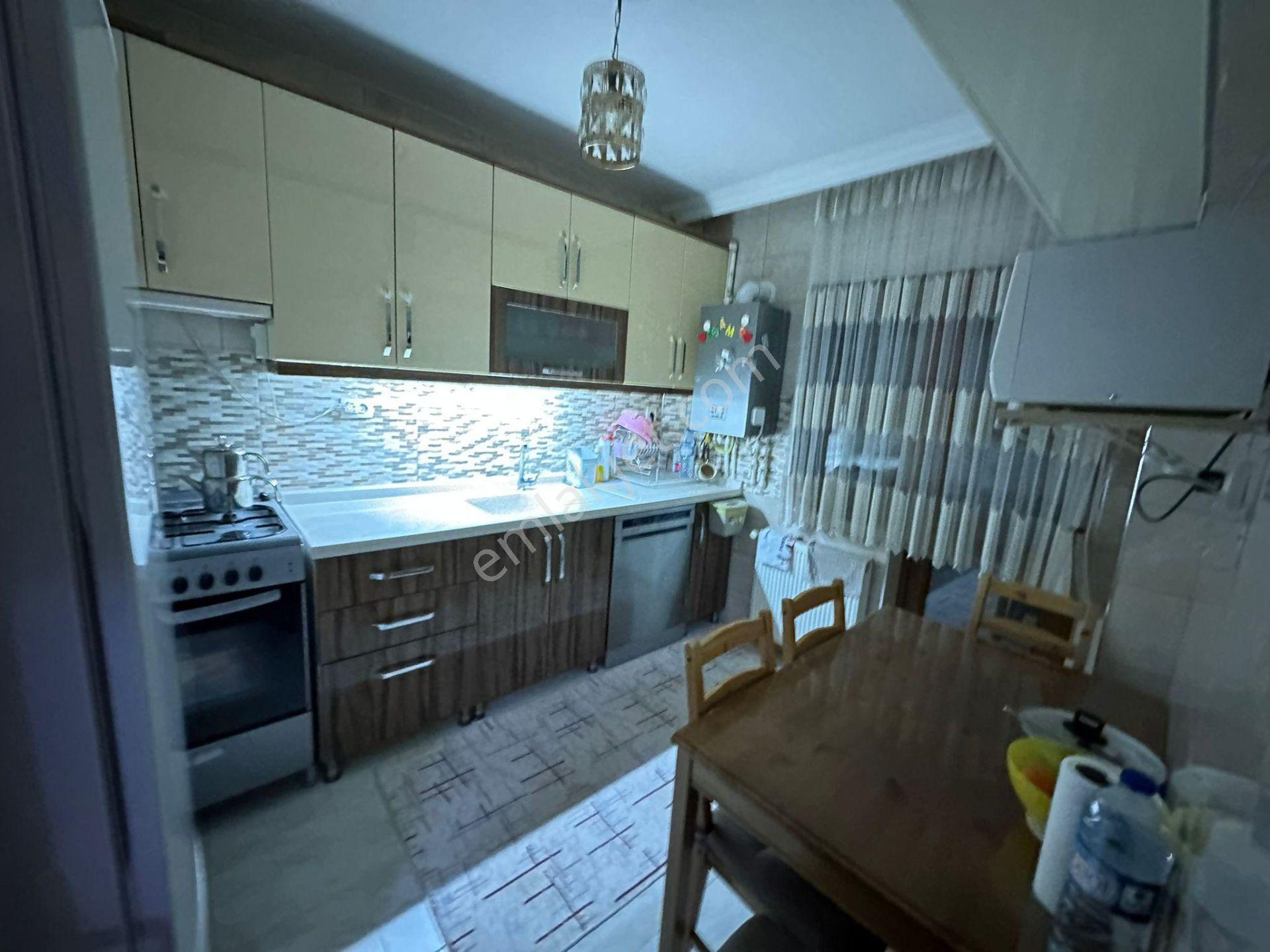 Melek Özen Okulu Yakınında 3+1 Ön Cephe Full Yalıtımlı Bina Acil - Görsel 25