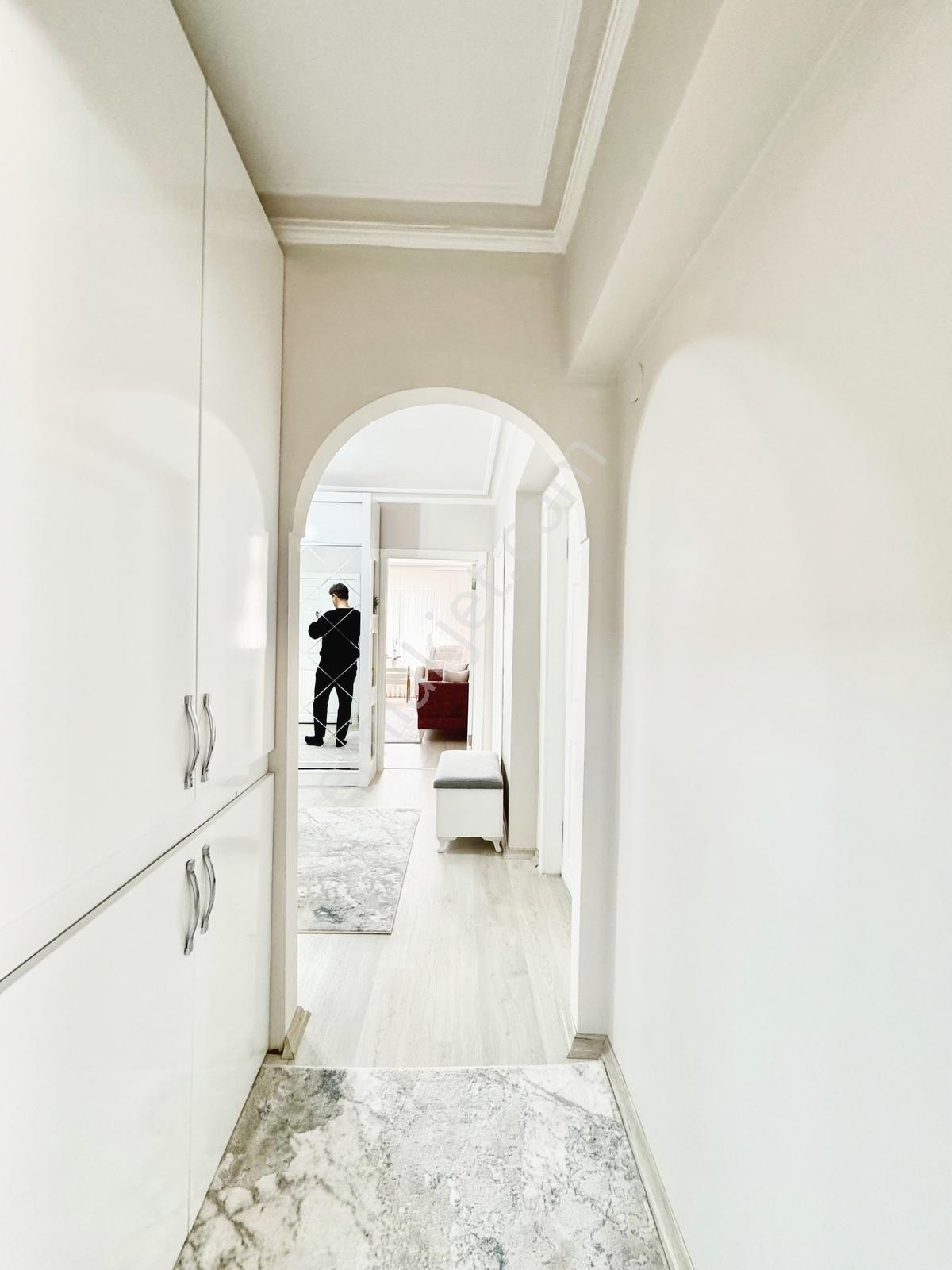 Batrut Emlak_cadde Üzeri Masrafsız 2 Banyolu 130m2 Kilerli - Görsel 20