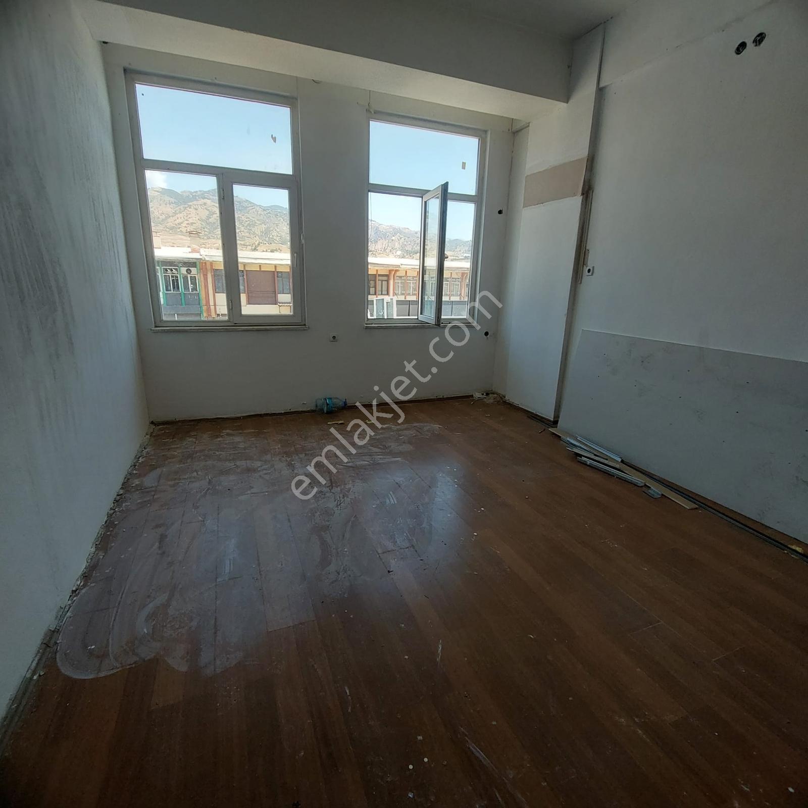 Gıdacılar Çarşısında Kiralık İşyeri - Görsel 16