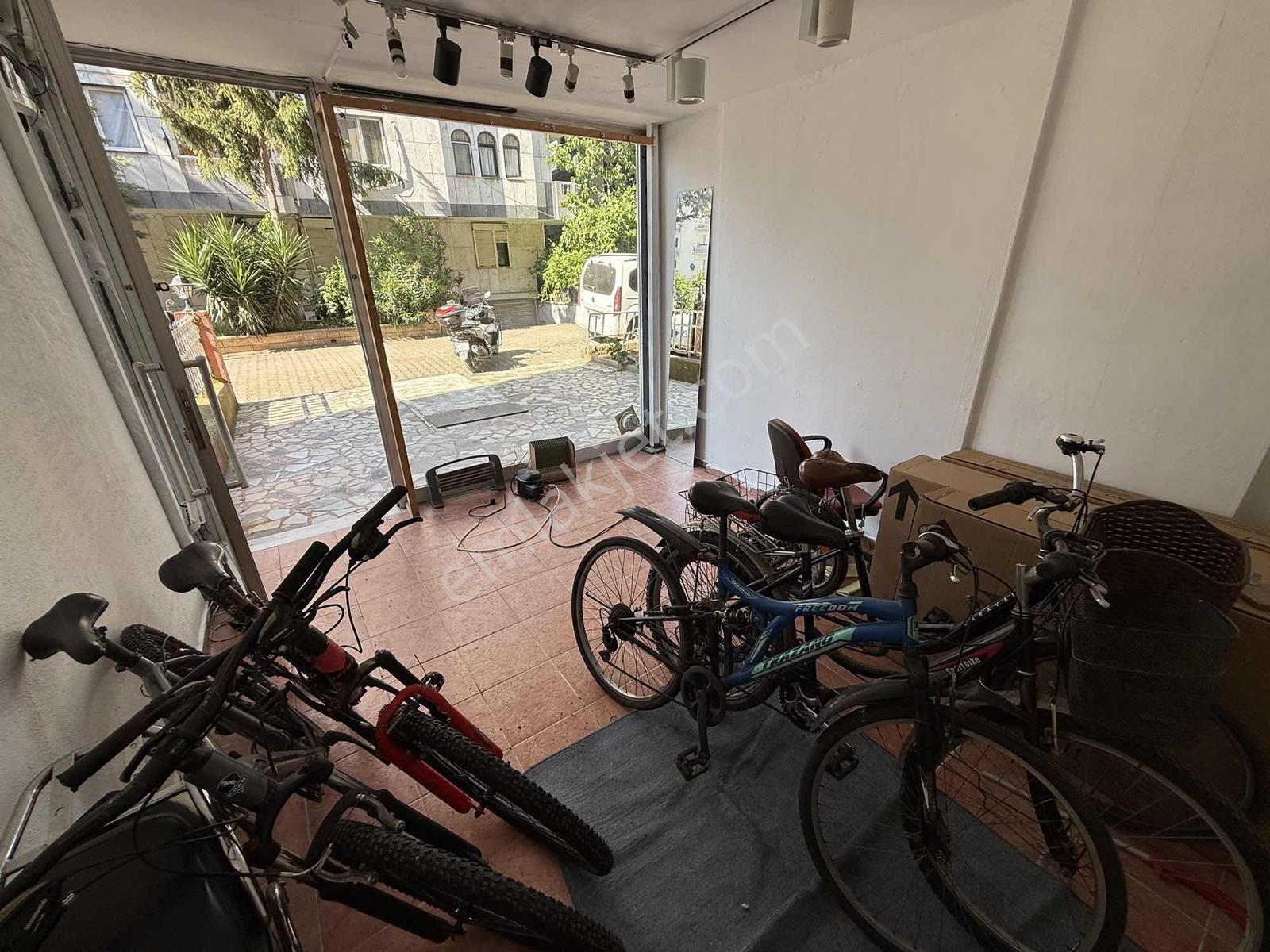 Bahçelivler Marmara Caddesi Aldoğan'da Kiralık Dükkan - Görsel 6