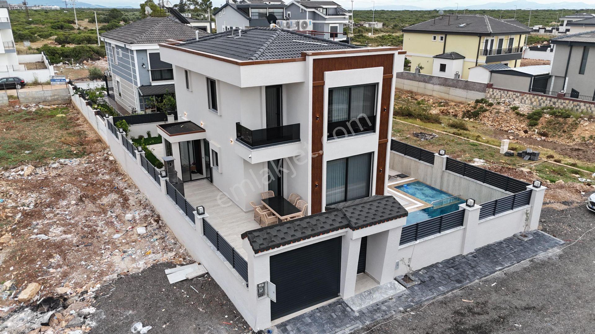 Didim Efelerde Full Eşyalı 4+1 Satılık Ultra Lüks Villa