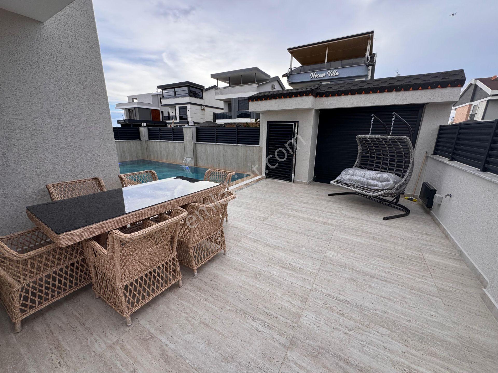 Didim Efelerde Full Eşyalı 4+1 Satılık Ultra Lüks Villa - Görsel 34