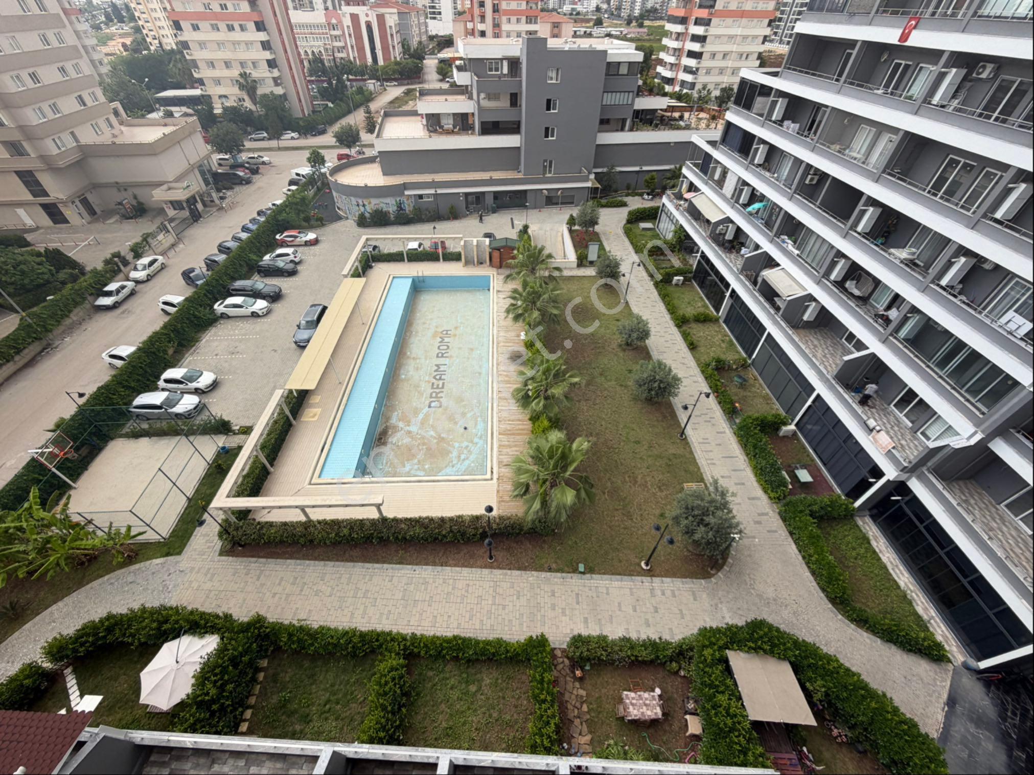 Gürselpaşa Da Yatay Mimarı Az Katlı Teraslı 1+1 Kiralık Daire