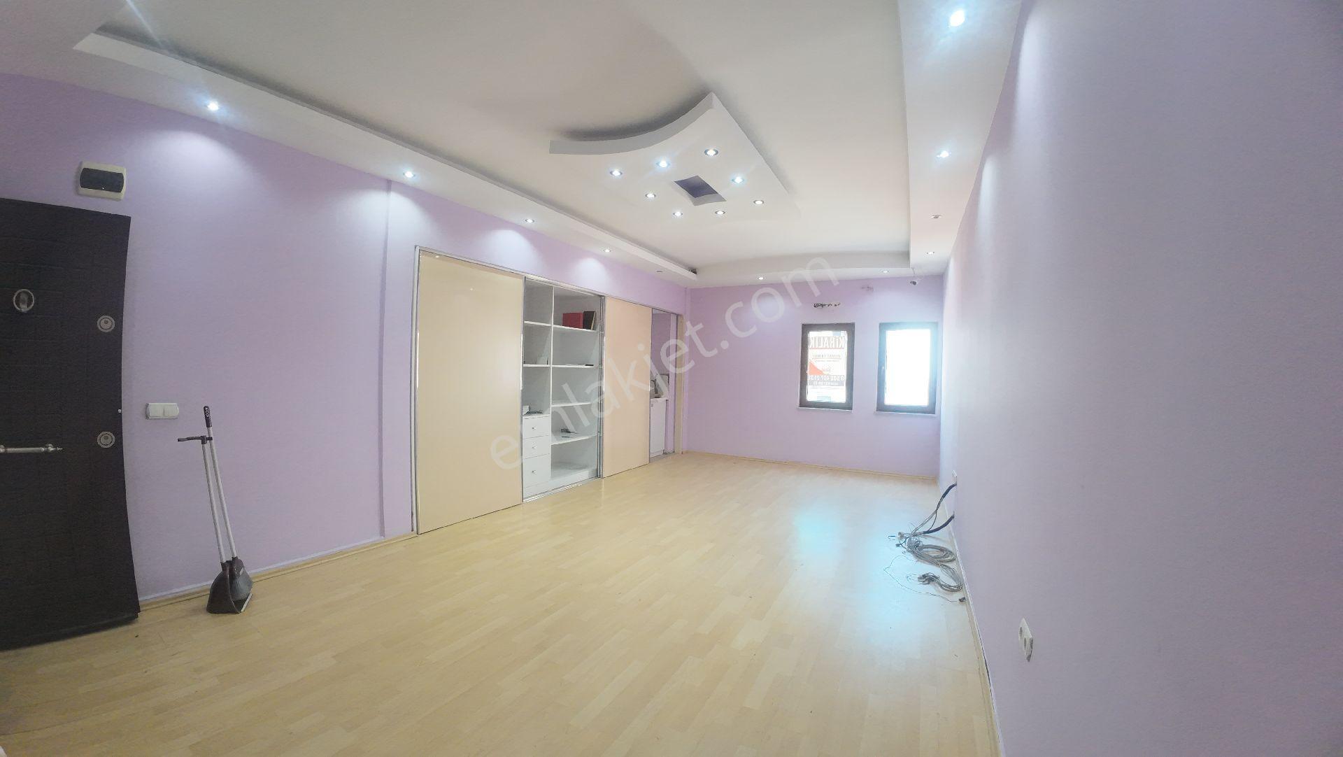İlkadım Bankalar Caddesi Cepheli, Tabela Değeri Yüksek Kiralık 40 M² Büro - Görsel 11