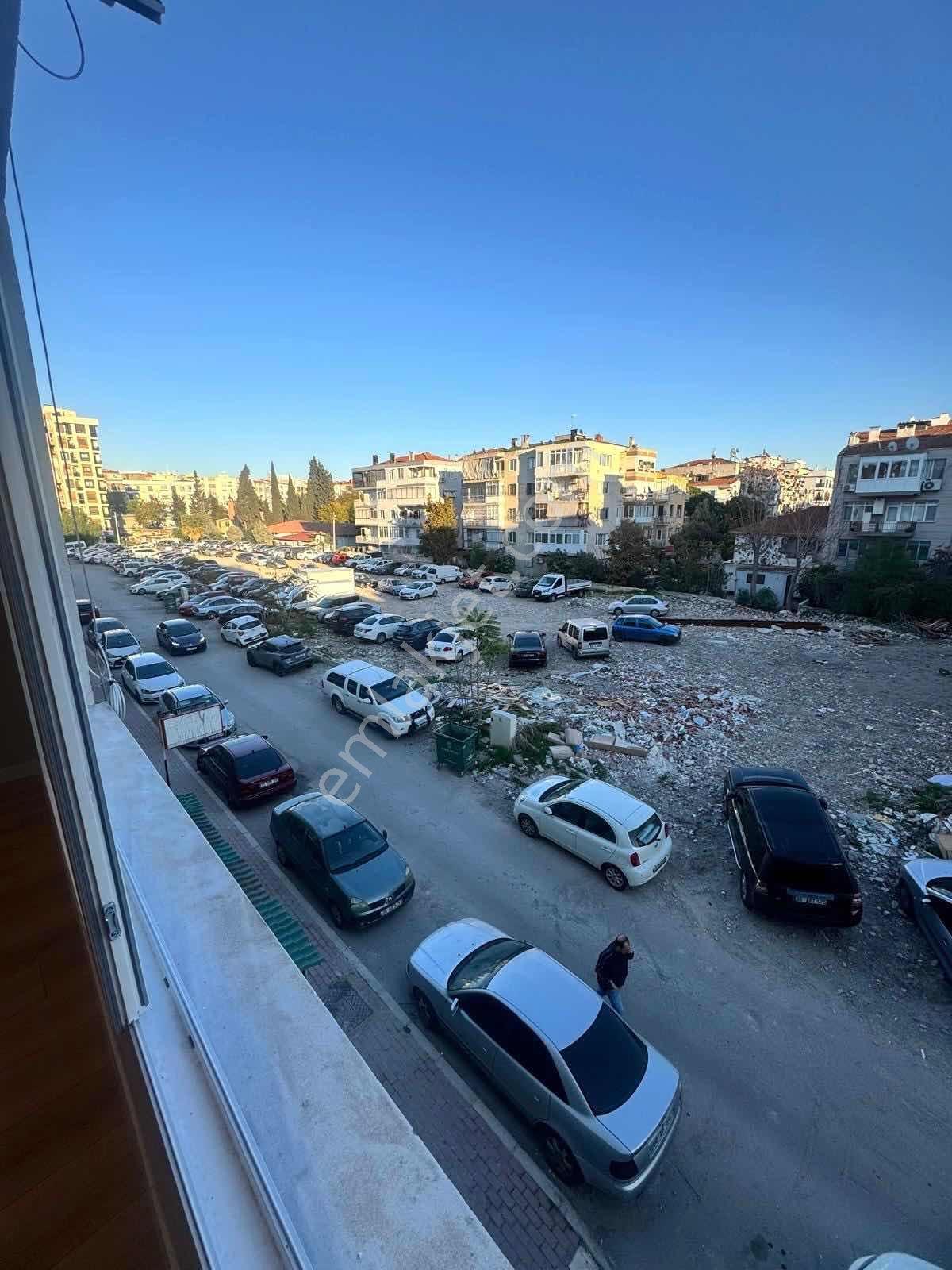 Bahçelievler De Metroya Yakın Full Yapılı Genil 3+1 Daire - Görsel 24