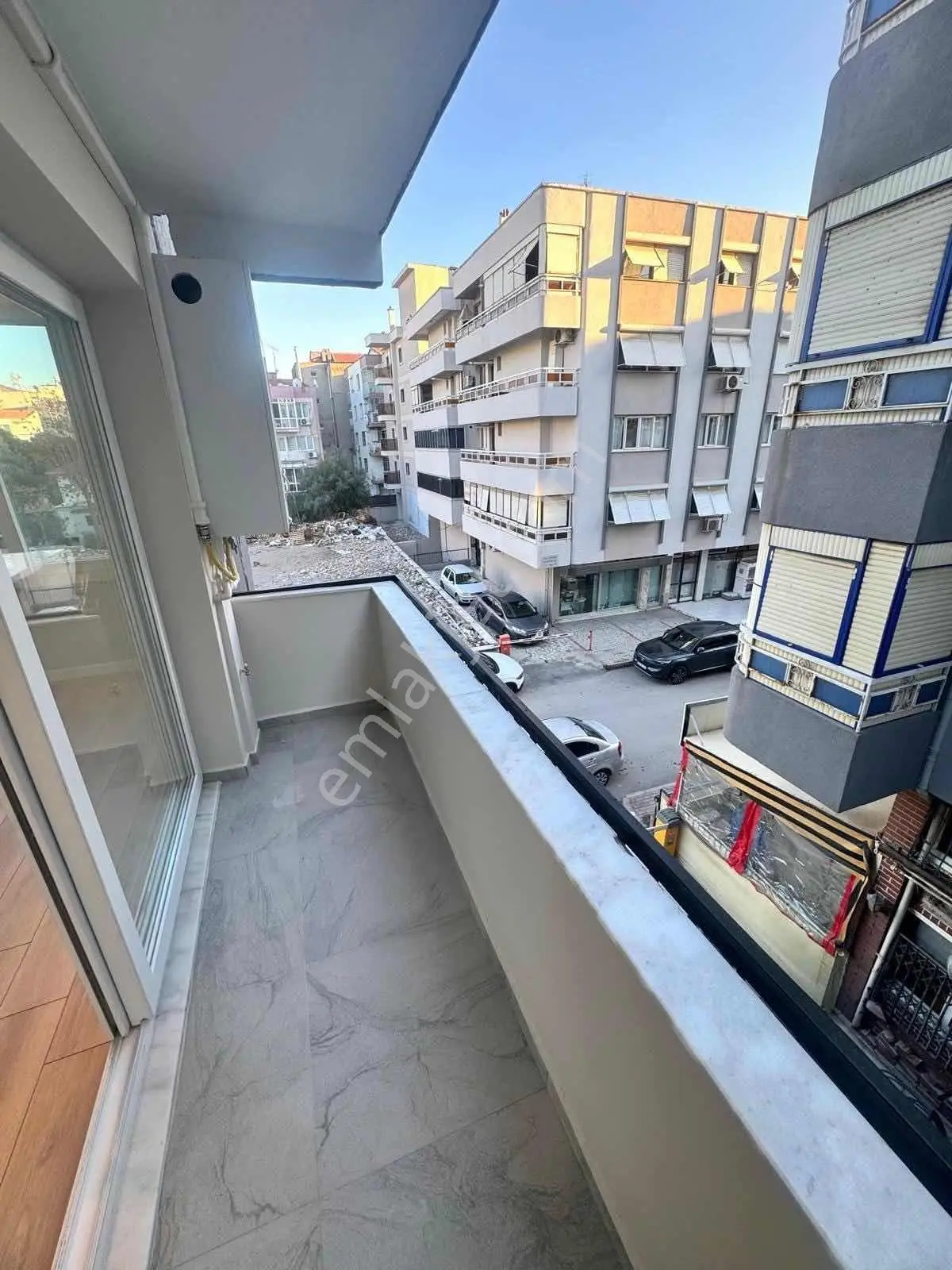 Bahçelievler De Metroya Yakın Full Yapılı Genil 3+1 Daire - Görsel 2