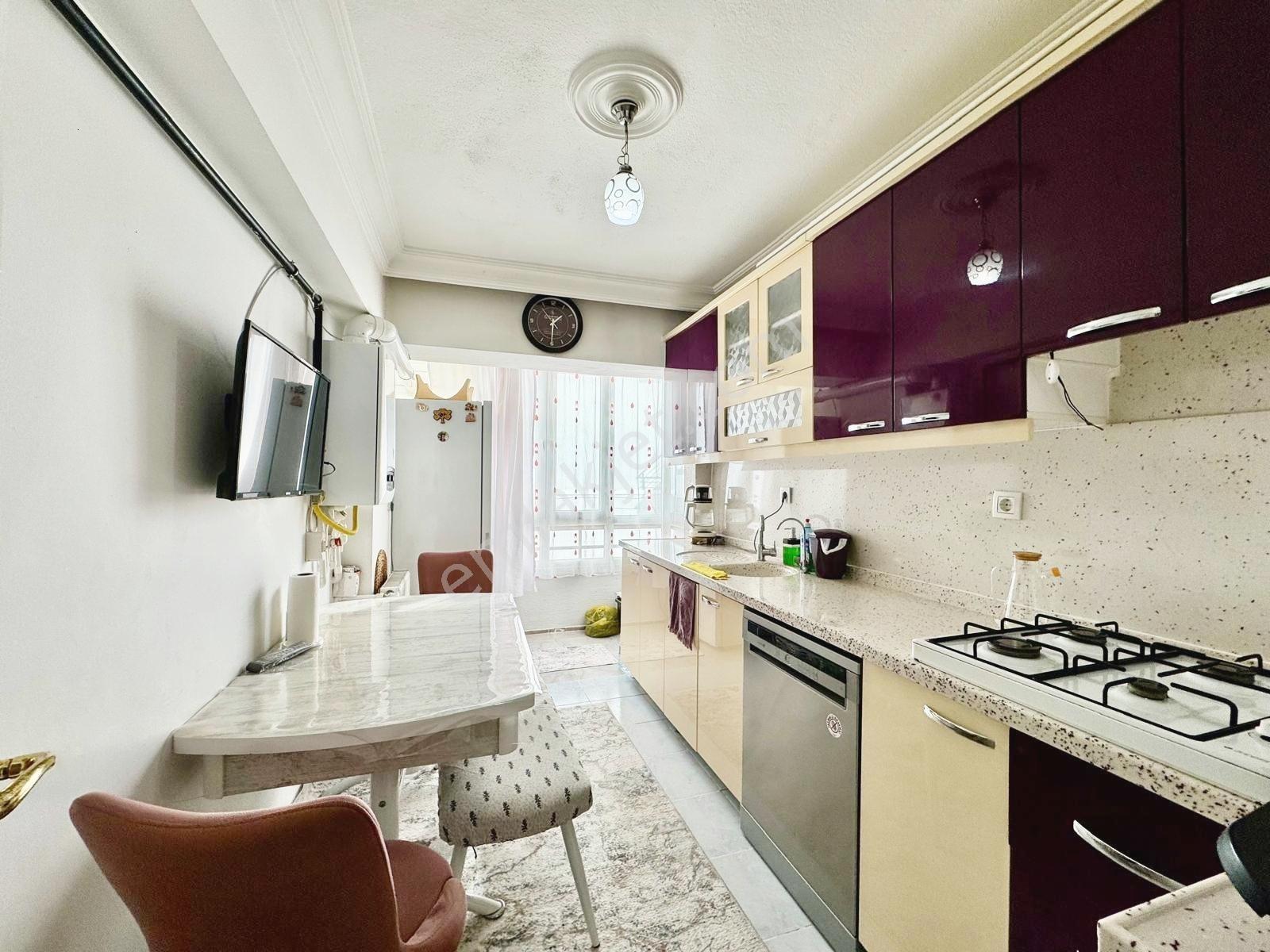 Barut Emlak_ Merkezde Masrafsız Yapılı Orta Kat 3+1 120m2 Güney - Görsel 17