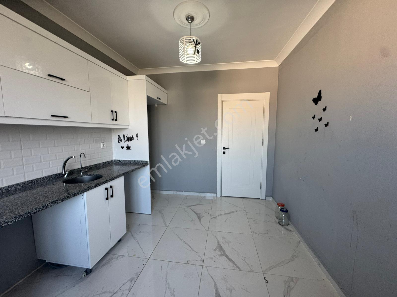 Çerkezköy İstasyon Mah'de Butik Site İçerisinde Kiralık 2+1 Öncephe Daire - Görsel 9