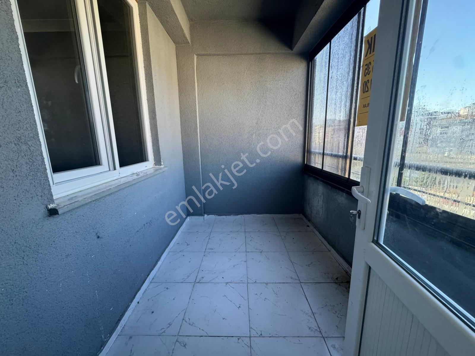 Çerkezköy İstasyon Mah'de Butik Site İçerisinde Kiralık 2+1 Öncephe Daire - Görsel 8