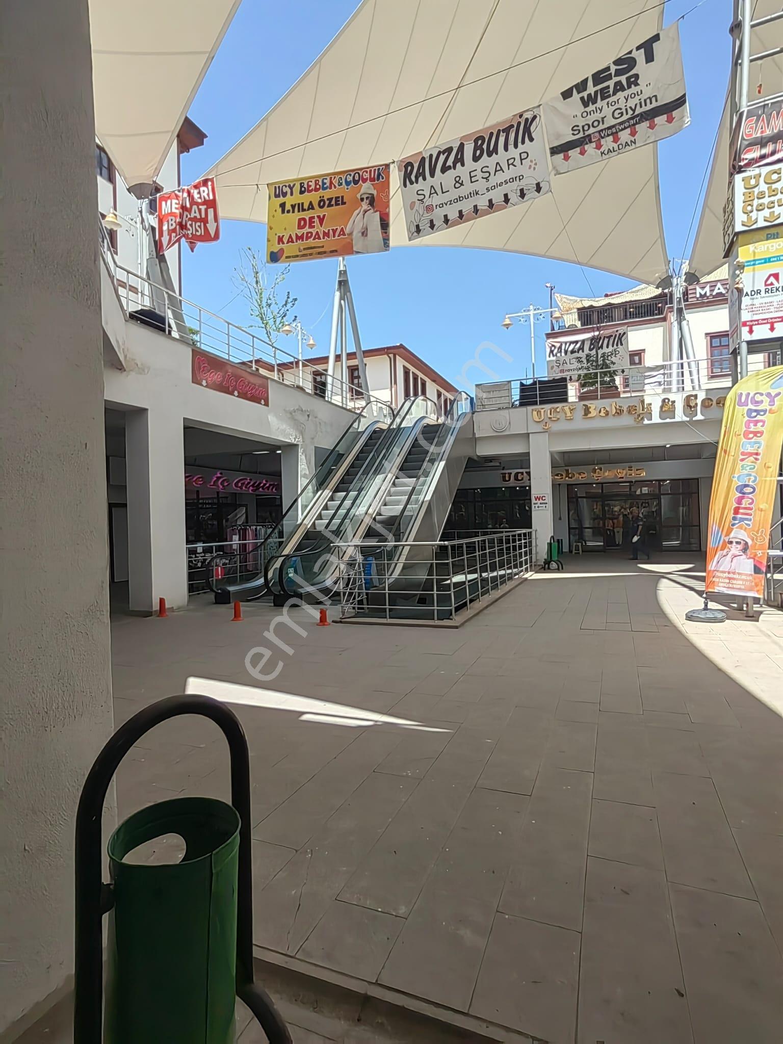 Nasreddin Emlaktan Dudu Kadından Kiralık Büfe - Görsel 4