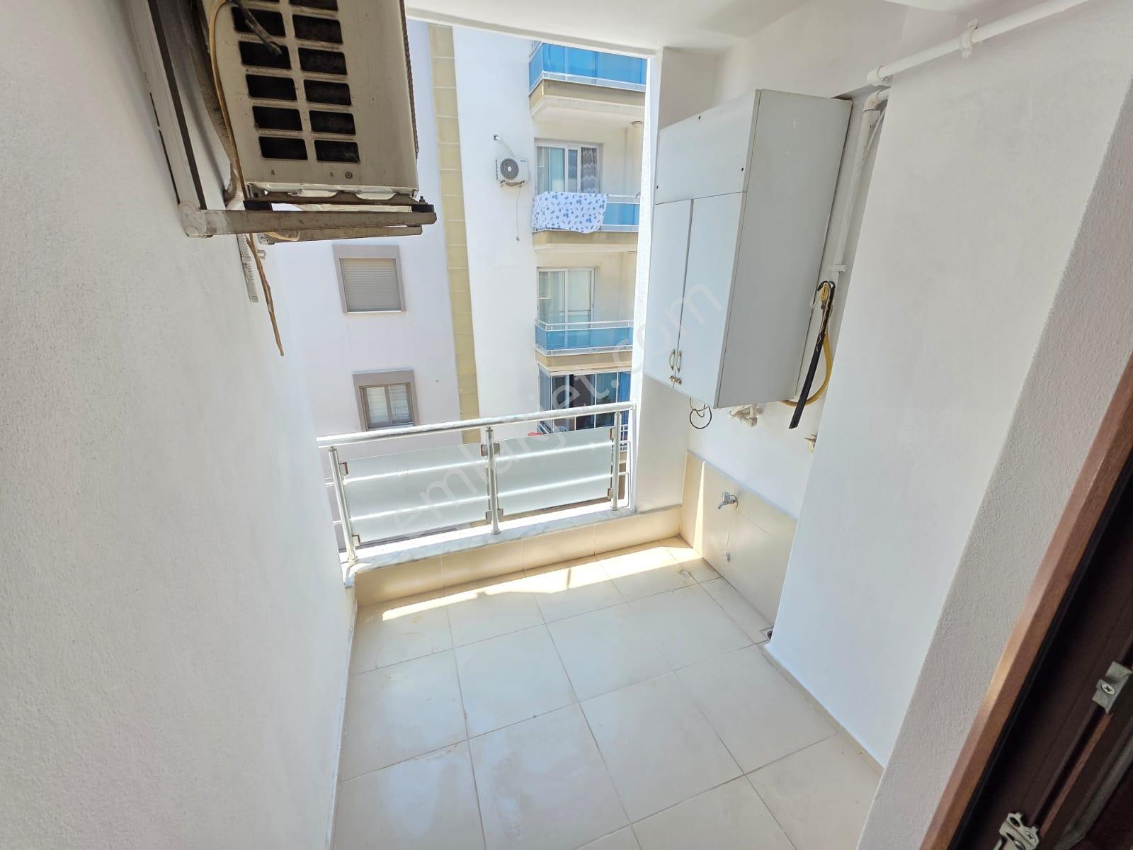 Yeni Girne Yakın Kapalı Mutfak Kiralık 2+1 Daire - Görsel 24