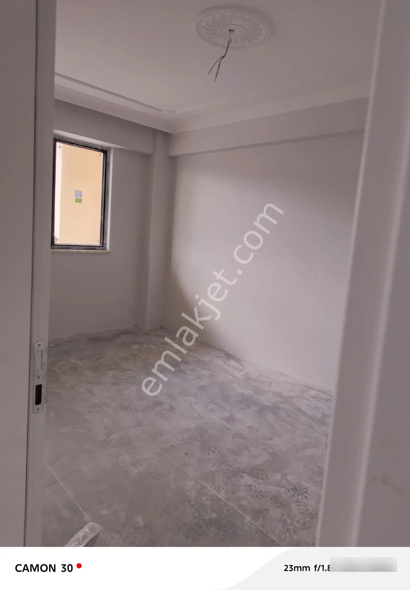 Bahçelievler Mah.adliye Binası Karşısında 1+1 Satılık Büro - Görsel 4