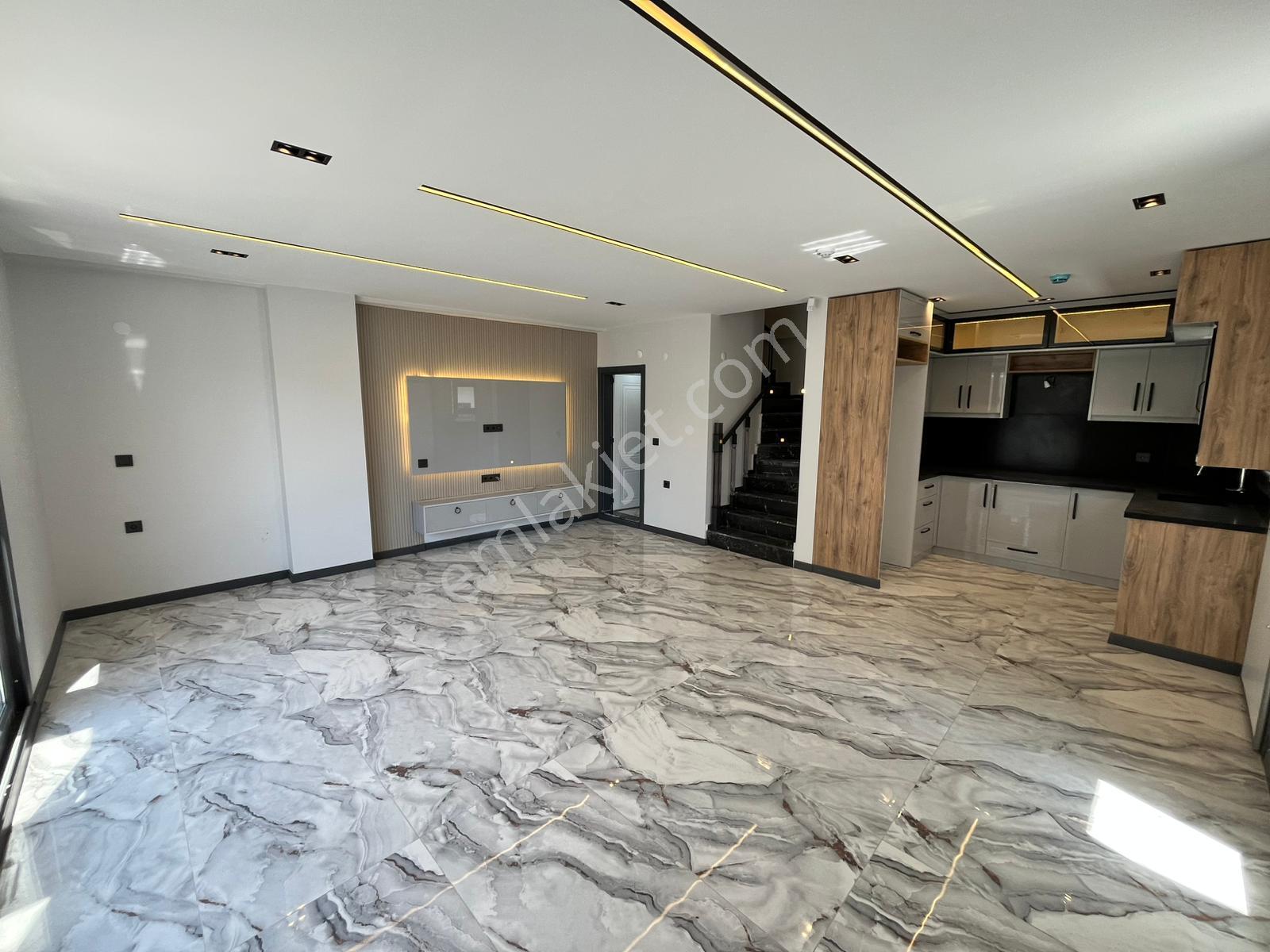 Didim Efeler'de Müstakil Havuzlu Akıllı Sistemli Sıfır Villa - Görsel 18