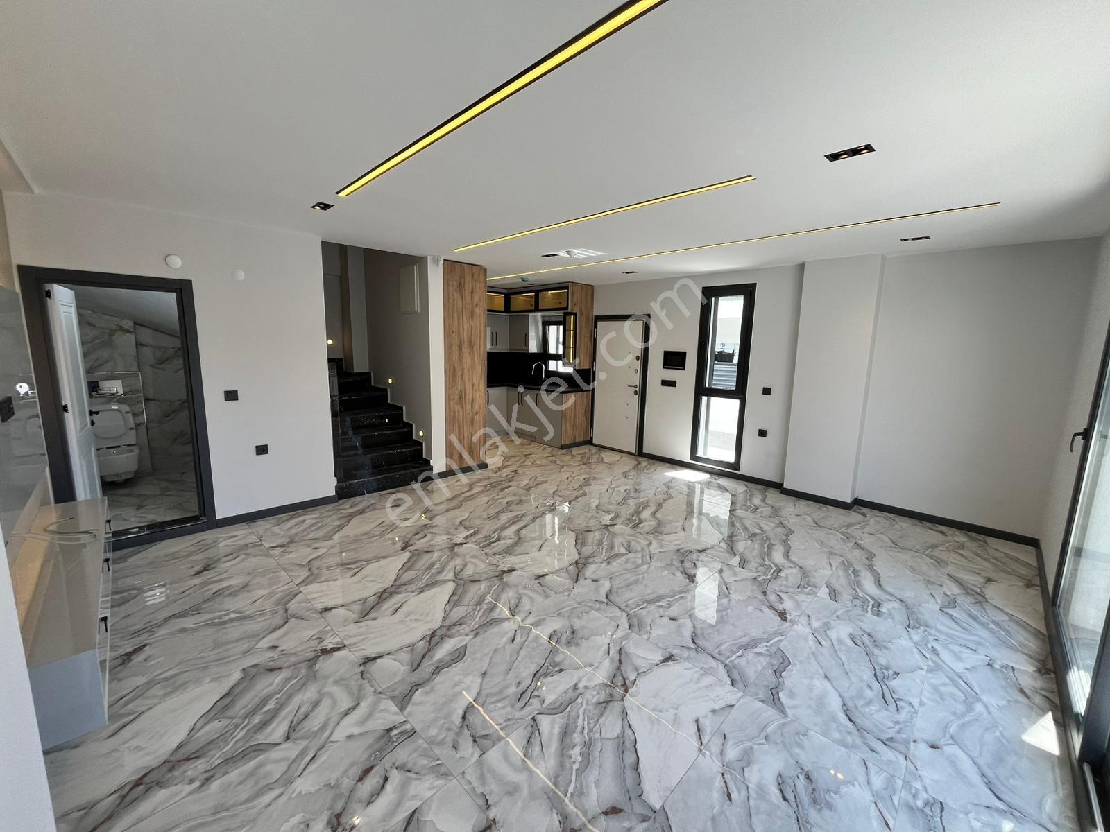 Didim Efeler'de Müstakil Havuzlu Akıllı Sistemli Sıfır Villa - Görsel 17