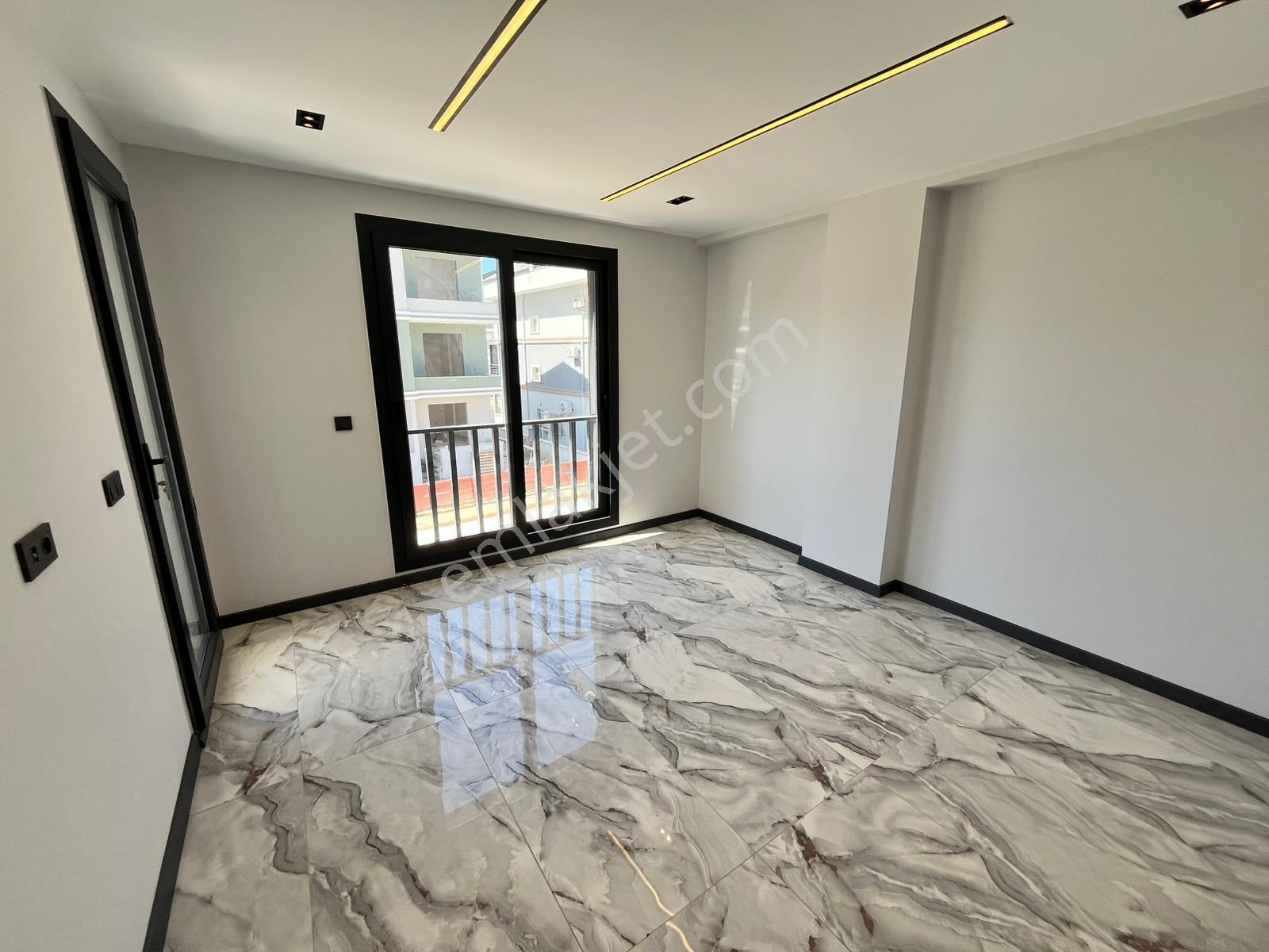 Didim Efeler'de Müstakil Havuzlu Akıllı Sistemli Sıfır Villa - Görsel 6