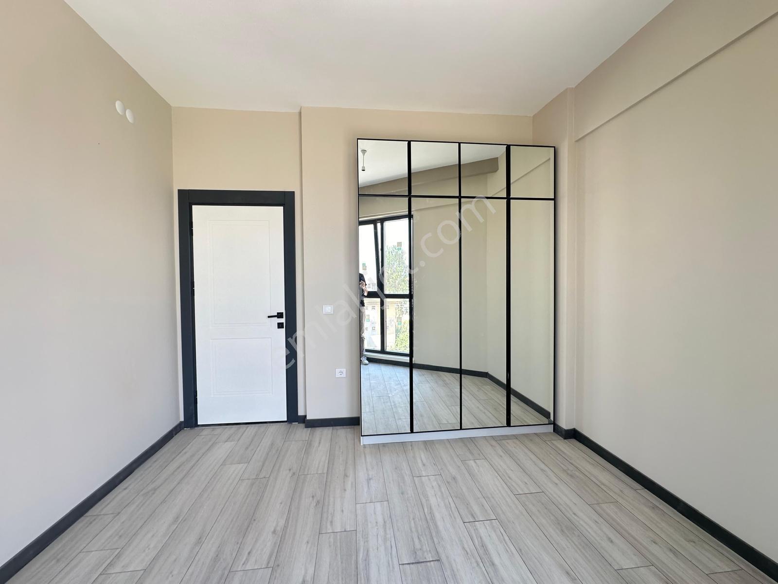 Beyoğlu'ndan Saray Da Kısmi Eşyalı Kiralık Daireler - Görsel 20