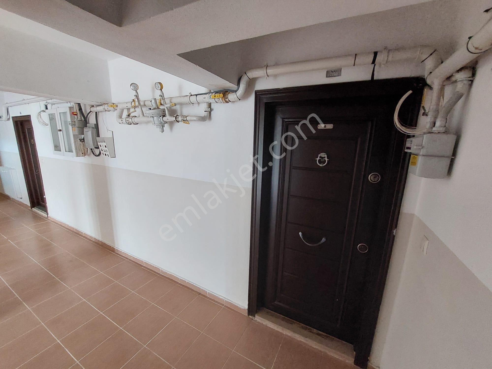 Havuzlu Sitede Eşyalı Kombili Denize Yakın 1+1 Satılık Daire - Görsel 14
