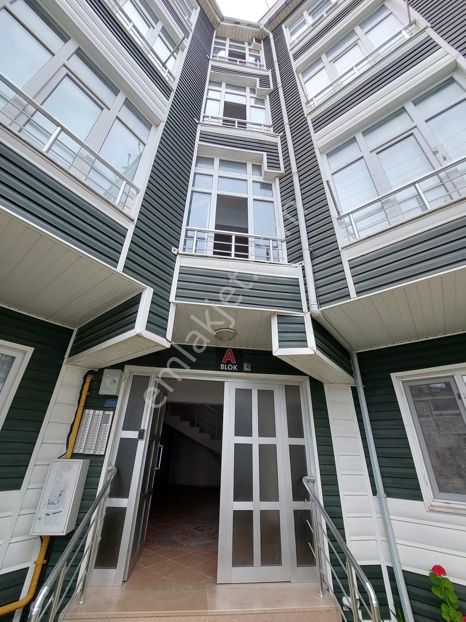 Havuzlu Sitede Eşyalı Kombili Denize Yakın 1+1 Satılık Daire - Görsel 13
