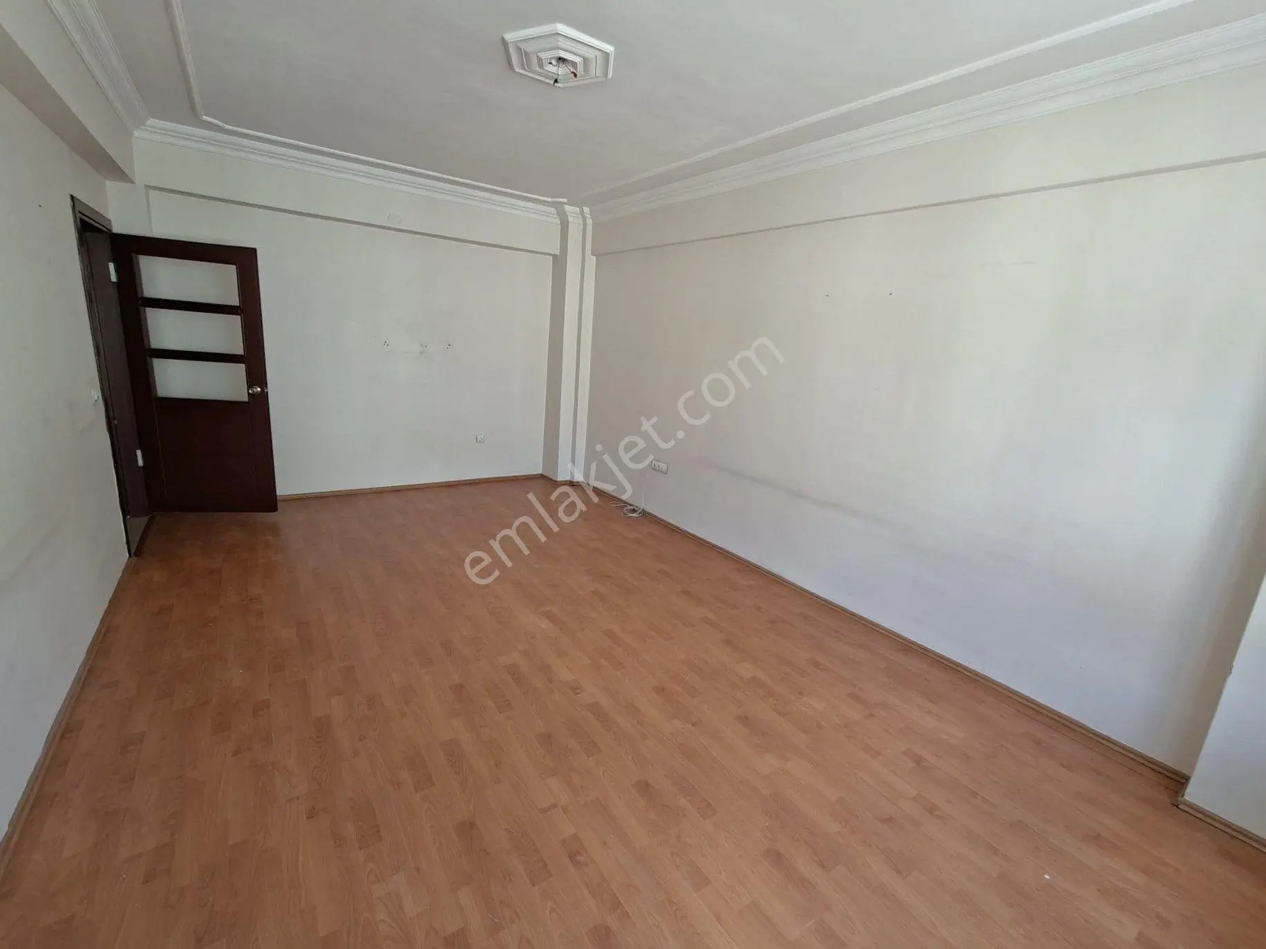 Recep Ümit Emlak'tan Yenibağlar Mahallesi Seylap Ve Yılmaz Büyükerşan Blv. Yakını Kiralık 3+1daire - Görsel 5