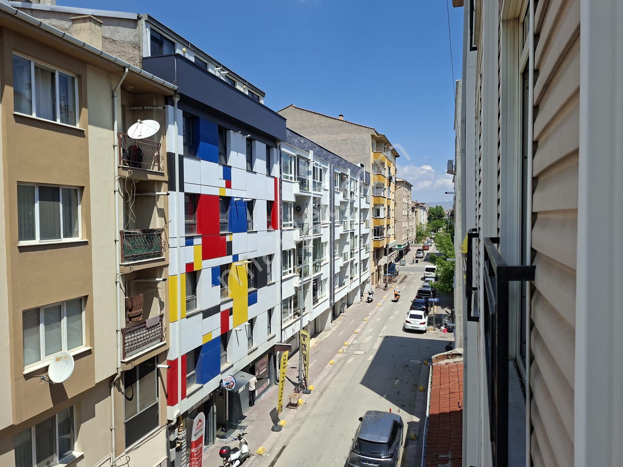 Recep Ümit Emlak'tan Yenibağlar Mahallesi Seylap Ve Yılmaz Büyükerşan Blv. Yakını Kiralık 3+1daire - Görsel 14