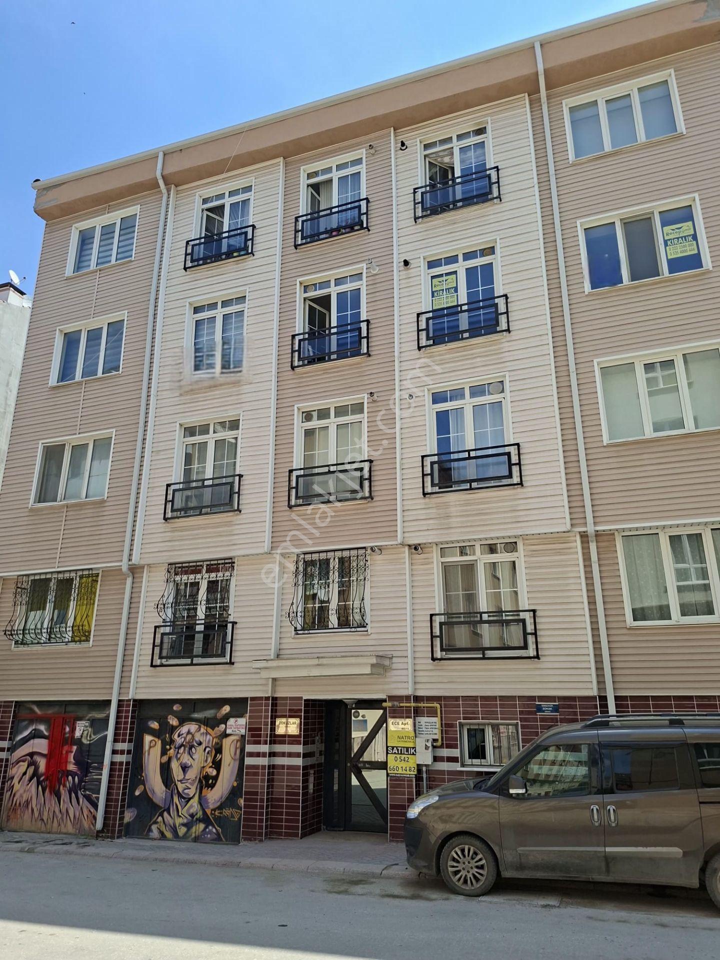 Recep Ümit Emlak'tan Yenibağlar Mahallesi Seylap Ve Yılmaz Büyükerşan Blv. Yakını Kiralık 3+1daire