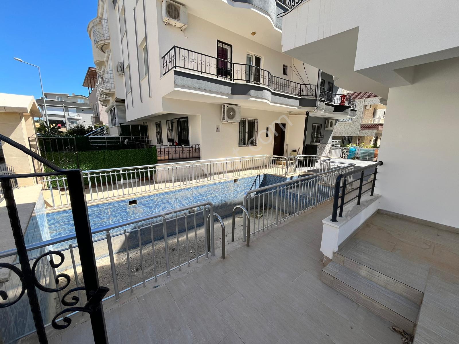 Didim Altınkum'da Denize Yürüme Mesafesinde 3+1 Trpleks Villa - Görsel 27